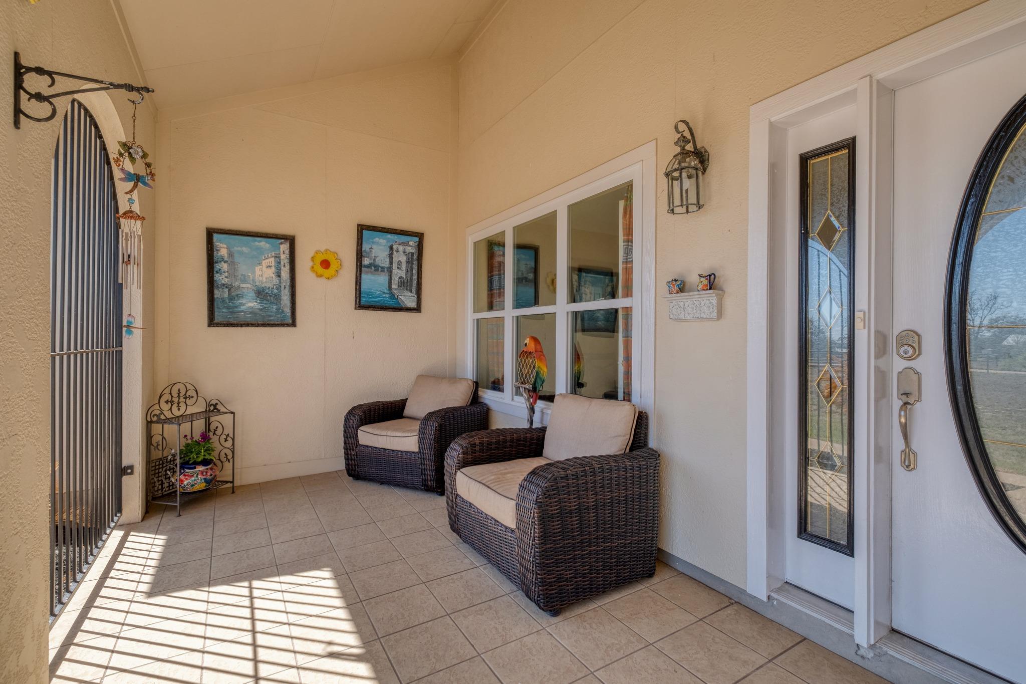 154 Three Oaks Ln, Bastrop, TX 78602