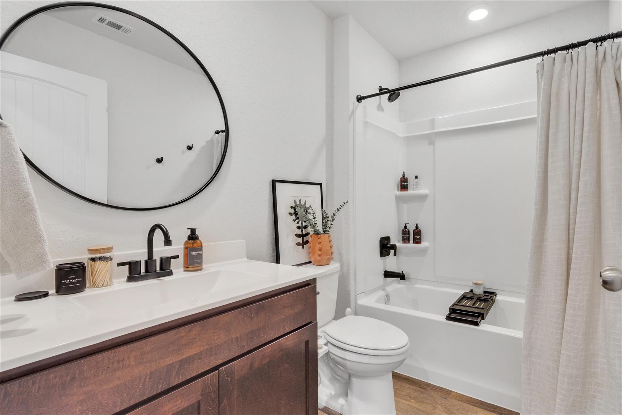 204 Calgary Ln, San Marcos, TX 78666