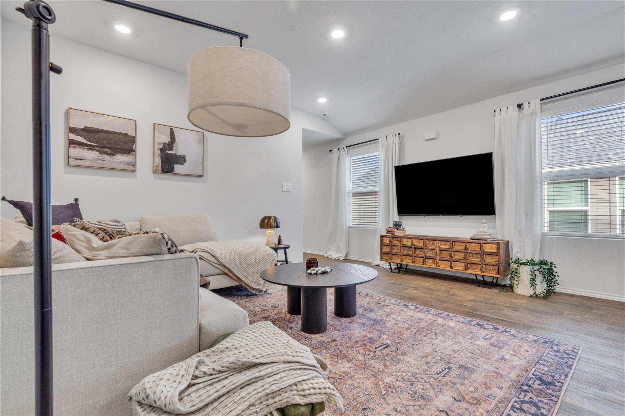 204 Calgary Ln, San Marcos, TX 78666