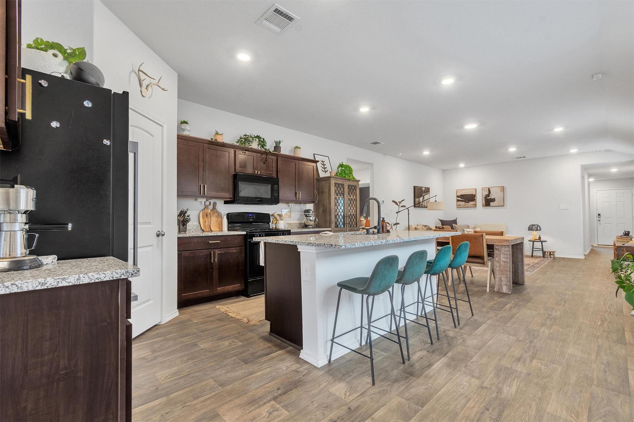 204 Calgary Ln, San Marcos, TX 78666