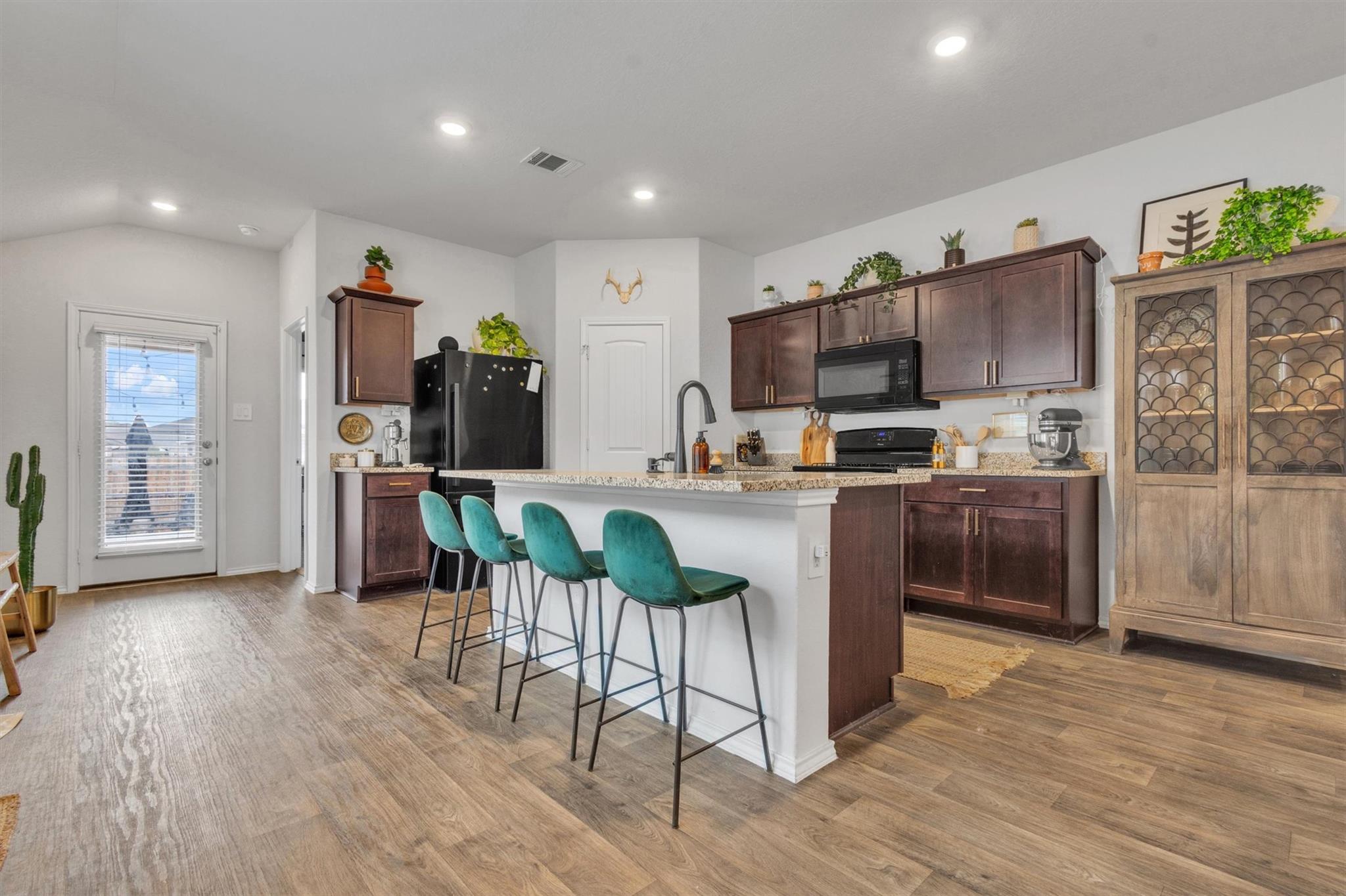 204 Calgary Ln, San Marcos, TX 78666