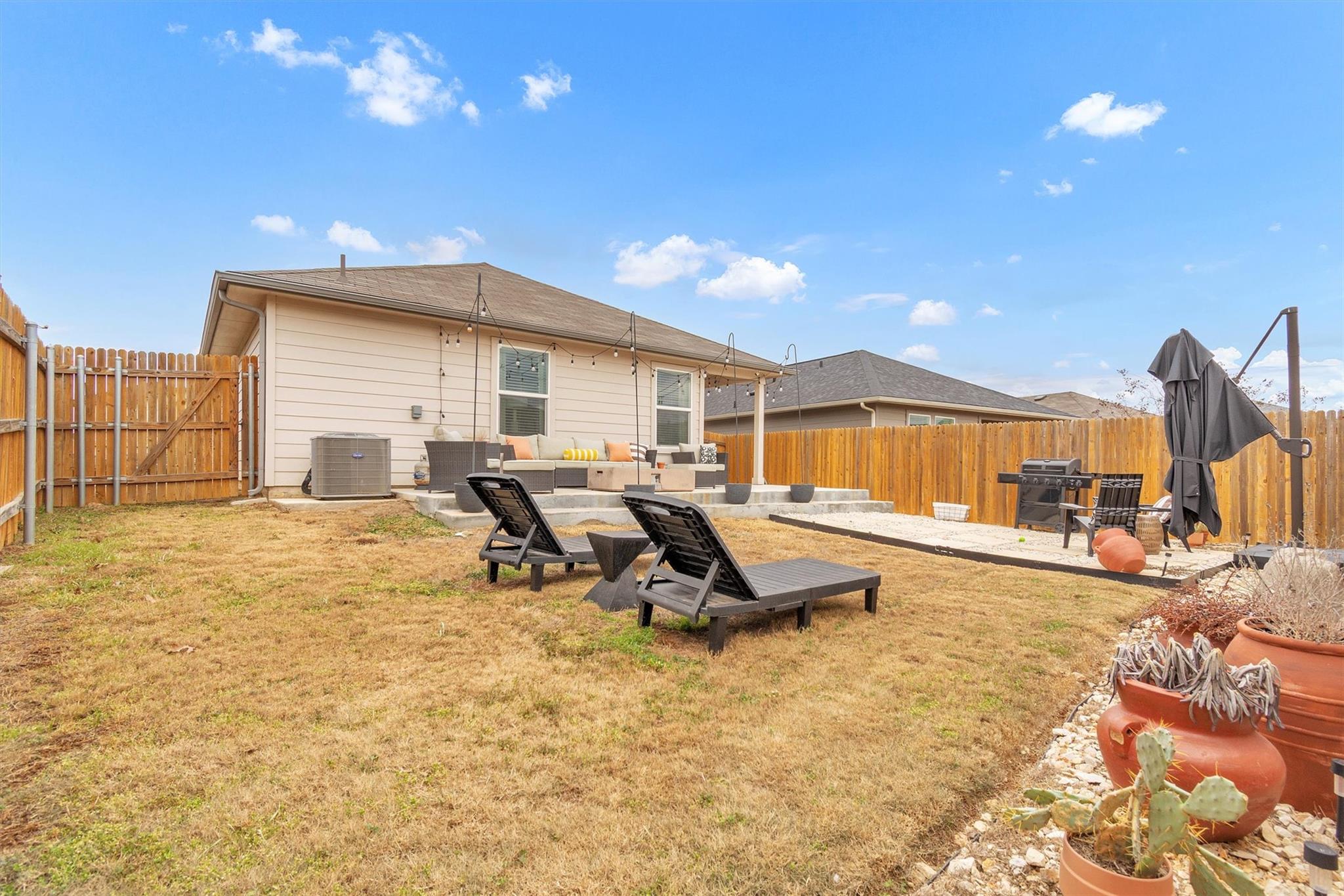 204 Calgary Ln, San Marcos, TX 78666