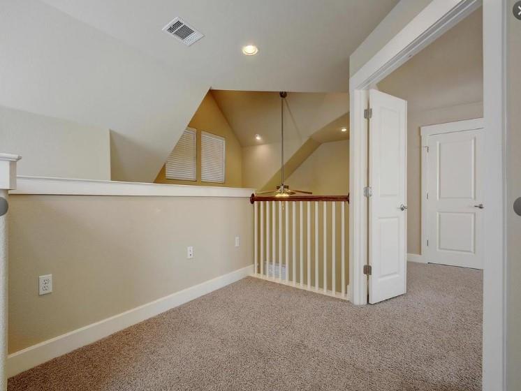 1601 Miriam Ave # 203, Austin, TX 78702