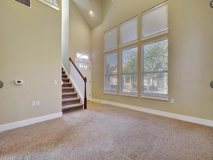 1601 Miriam Ave # 203, Austin, TX 78702