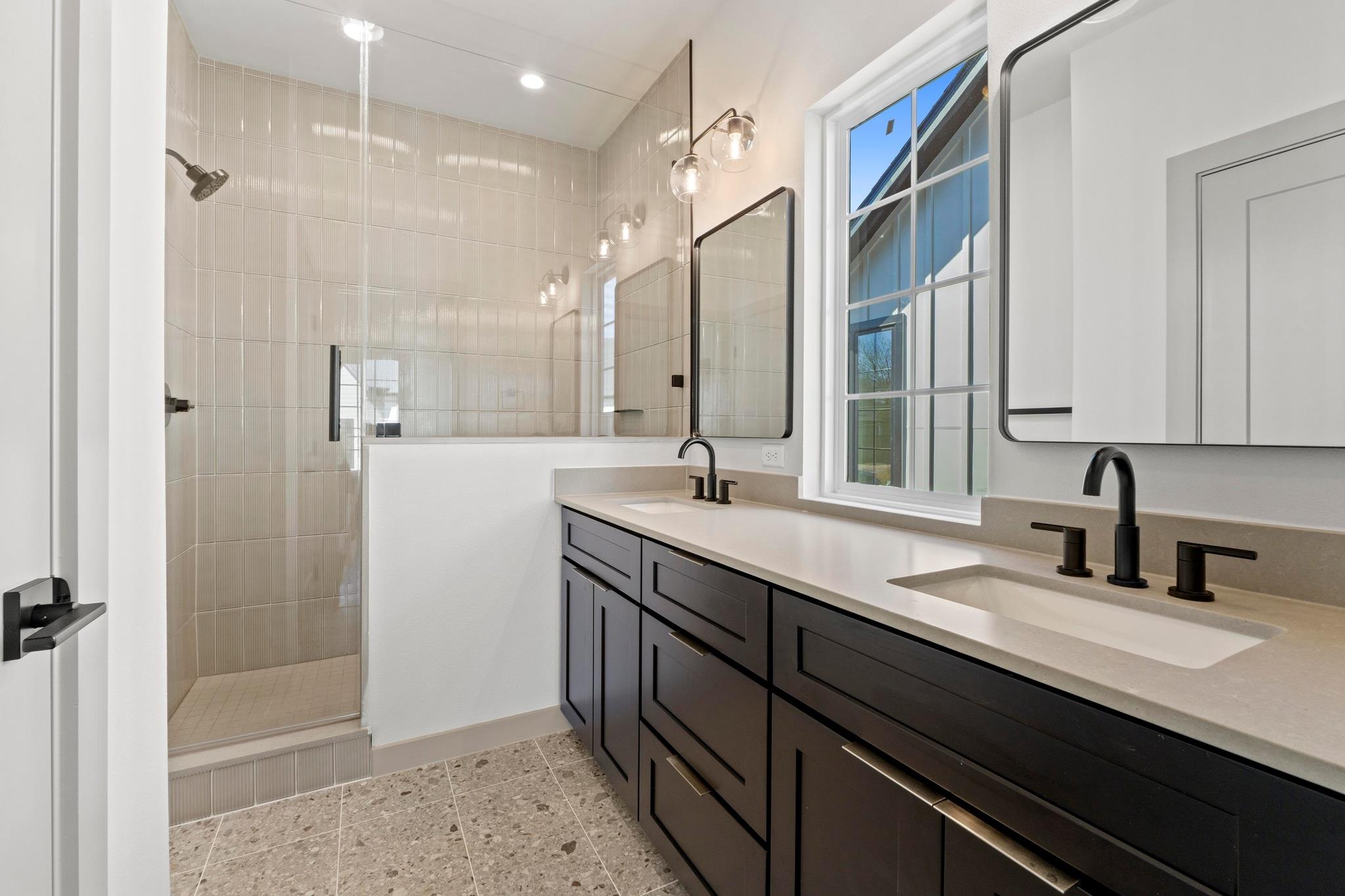 1736 Bunche Rd # B1, Austin, TX 78721