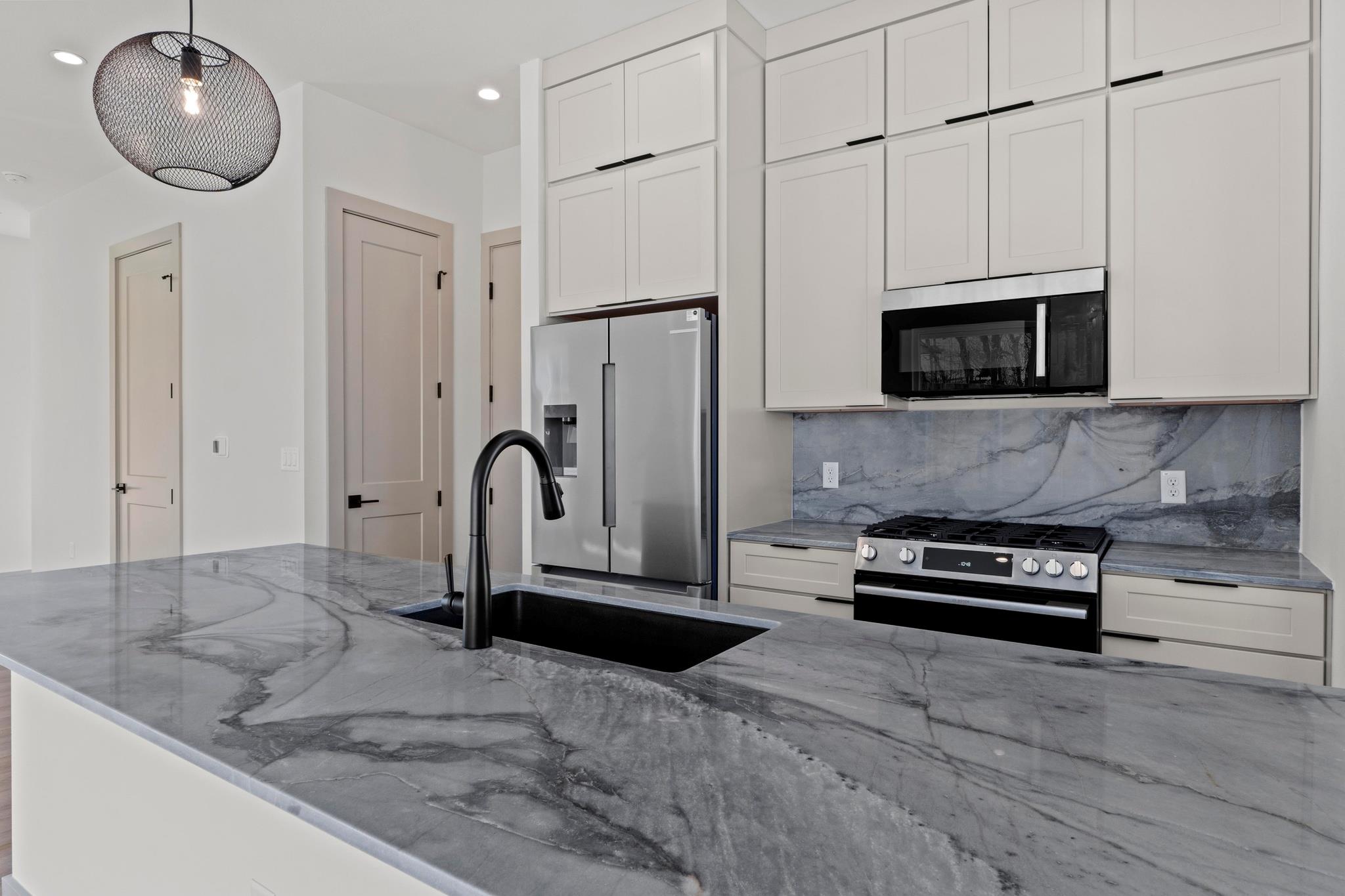 1736 Bunche Rd # B1, Austin, TX 78721