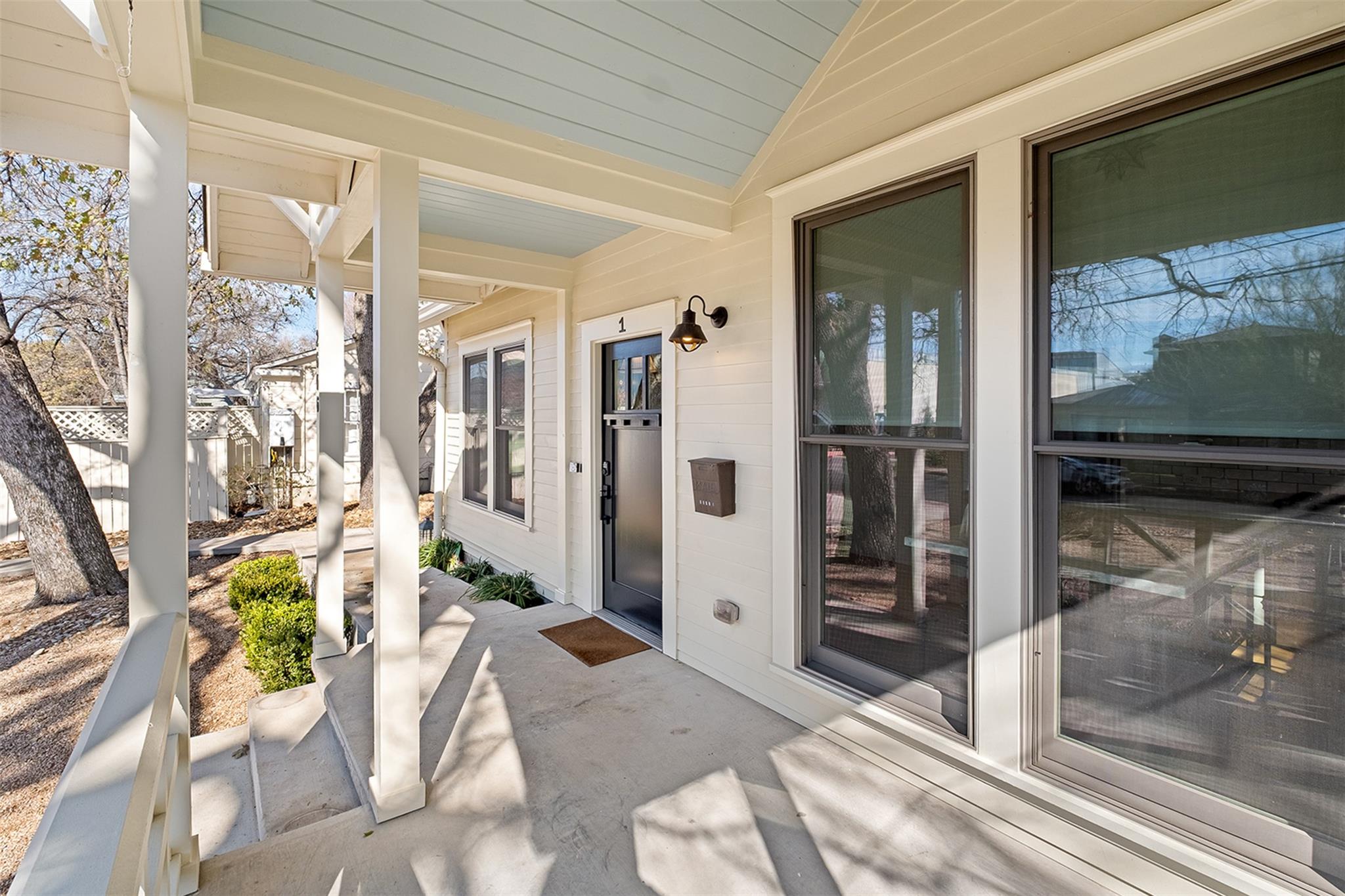 2606 W 8th St # 1, Austin, TX 78703