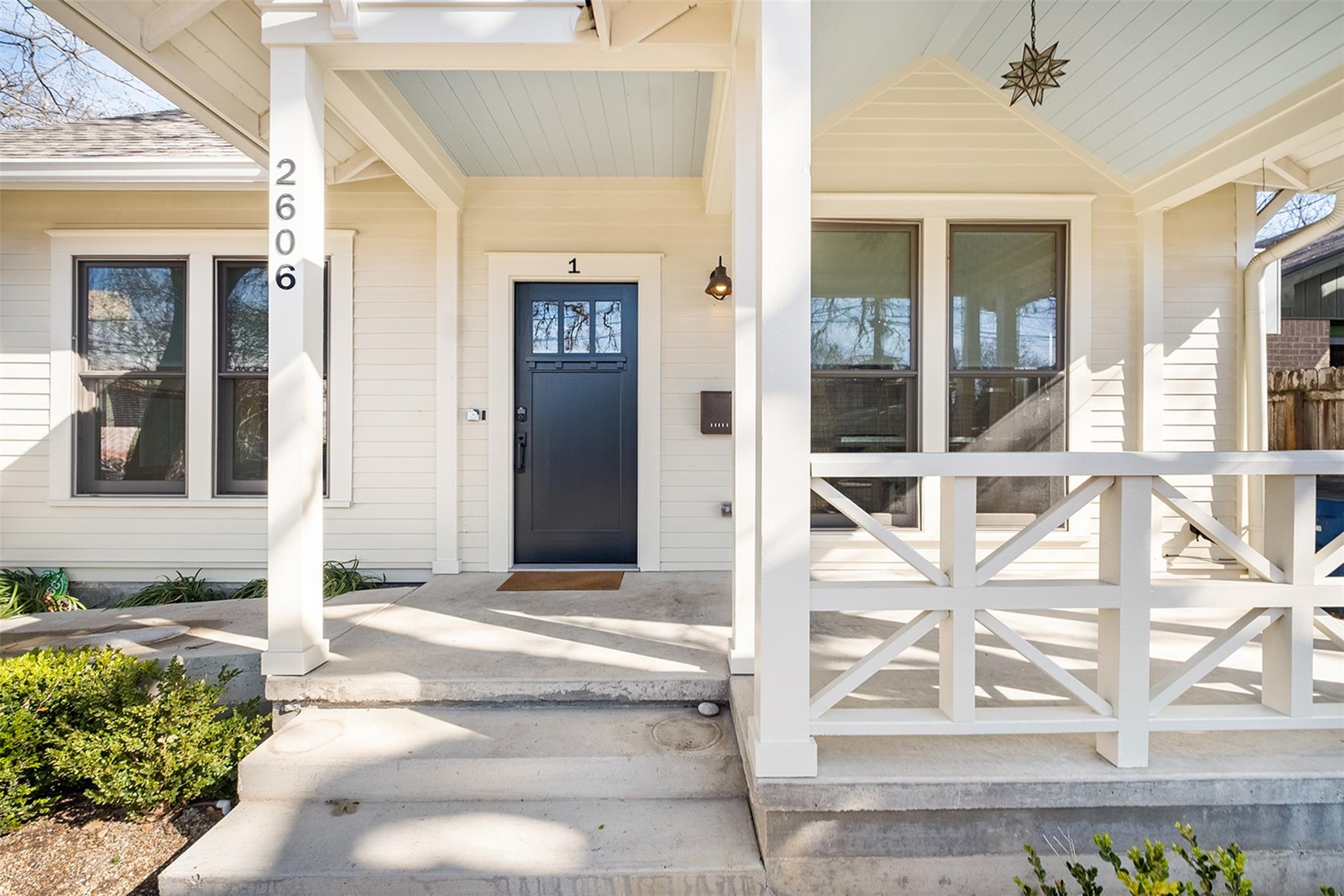 2606 W 8th St # 1, Austin, TX 78703