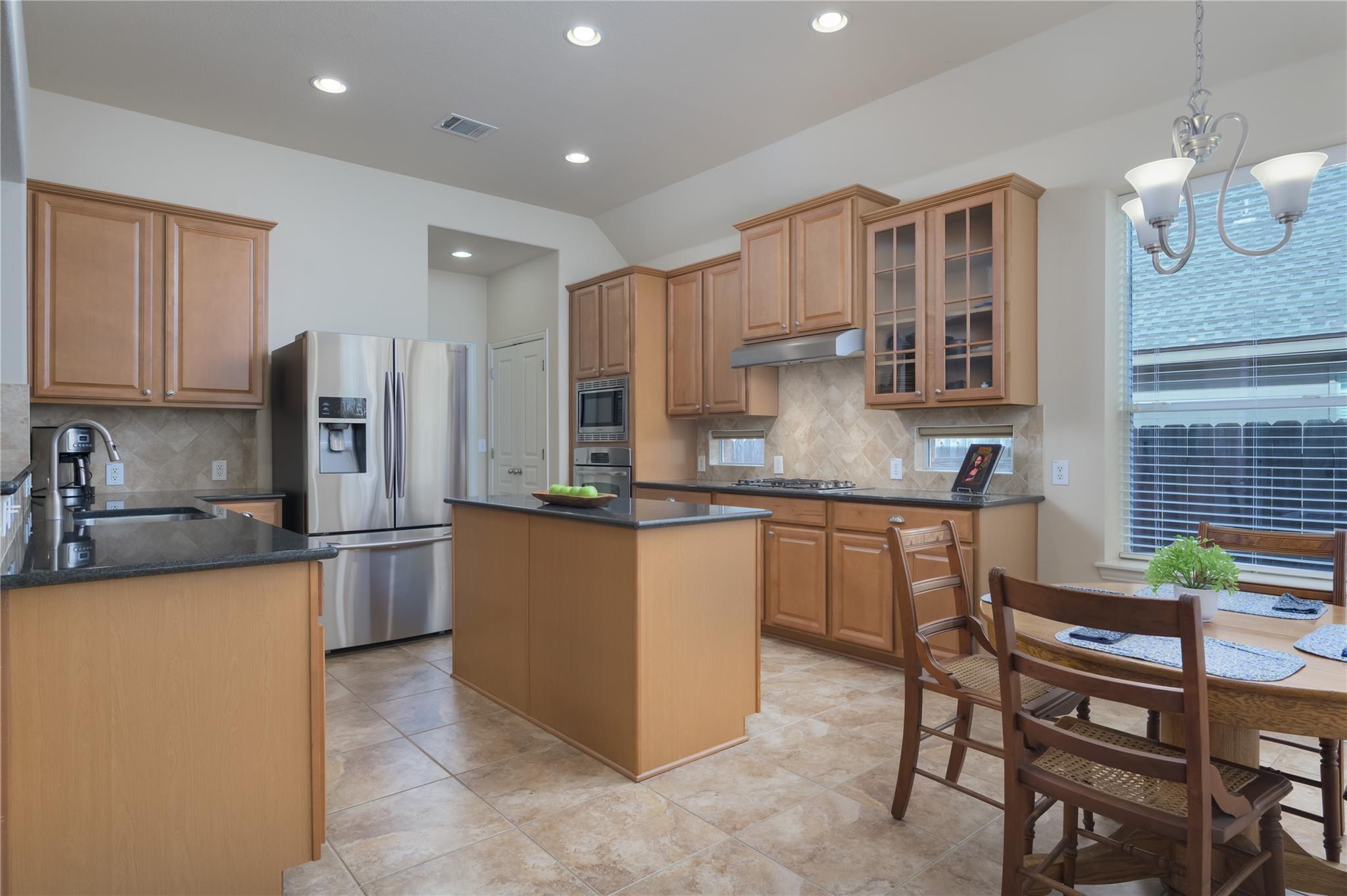 22325 Rock Wren Rd, Spicewood, TX 78669