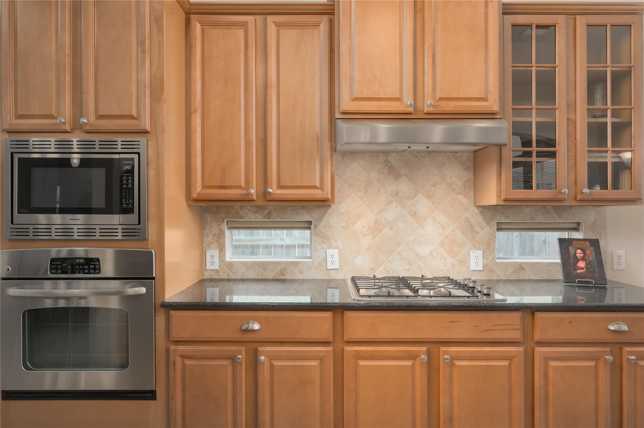 22325 Rock Wren Rd, Spicewood, TX 78669