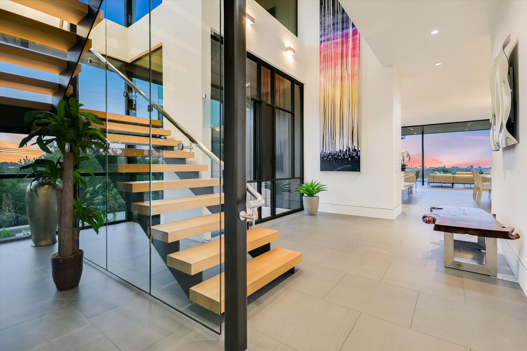 901 Terrace Mountain Dr, West Lake Hills, TX 78746