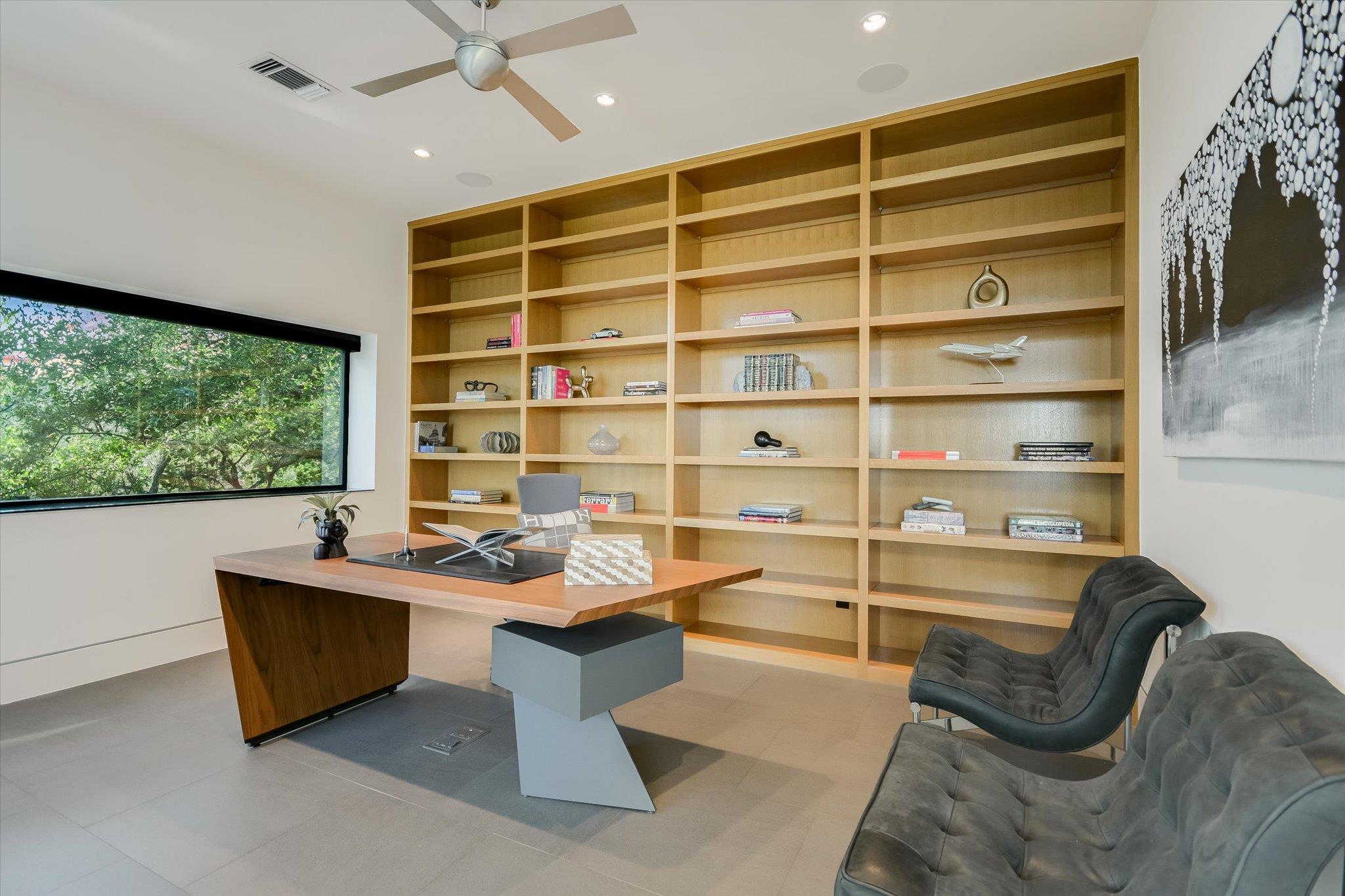 901 Terrace Mountain Dr, West Lake Hills, TX 78746