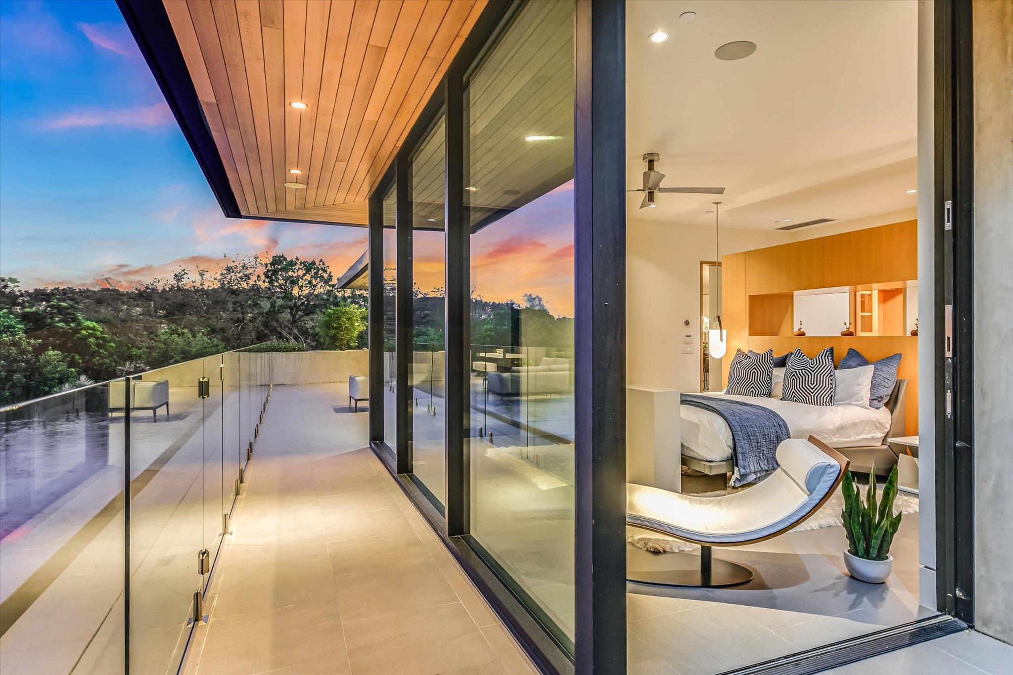 901 Terrace Mountain Dr, West Lake Hills, TX 78746