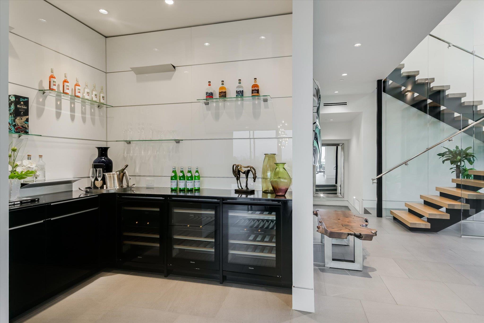 901 Terrace Mountain Dr, West Lake Hills, TX 78746