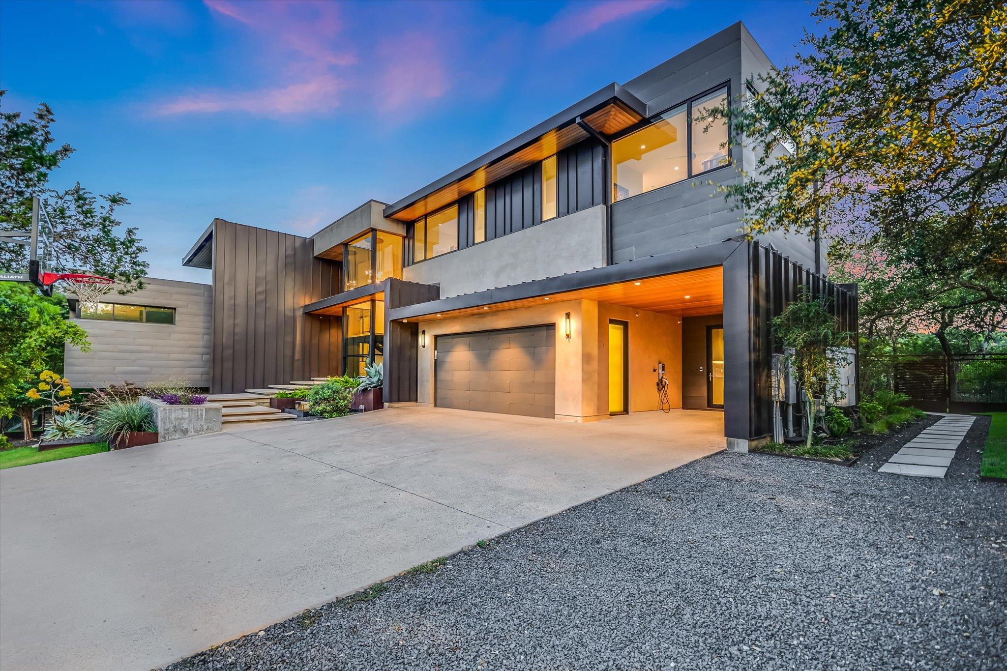 901 Terrace Mountain Dr, West Lake Hills, TX 78746