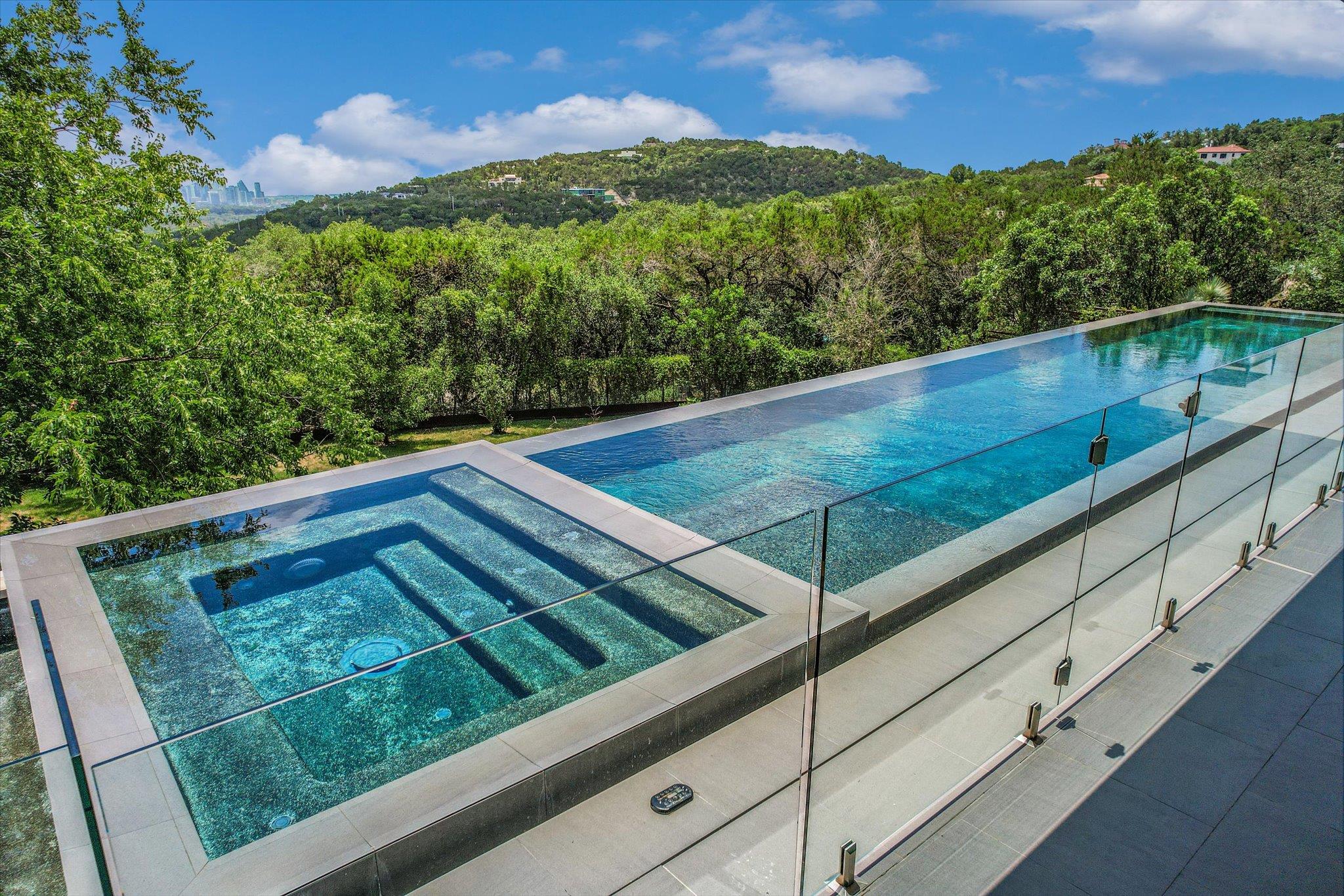 901 Terrace Mountain Dr, West Lake Hills, TX 78746