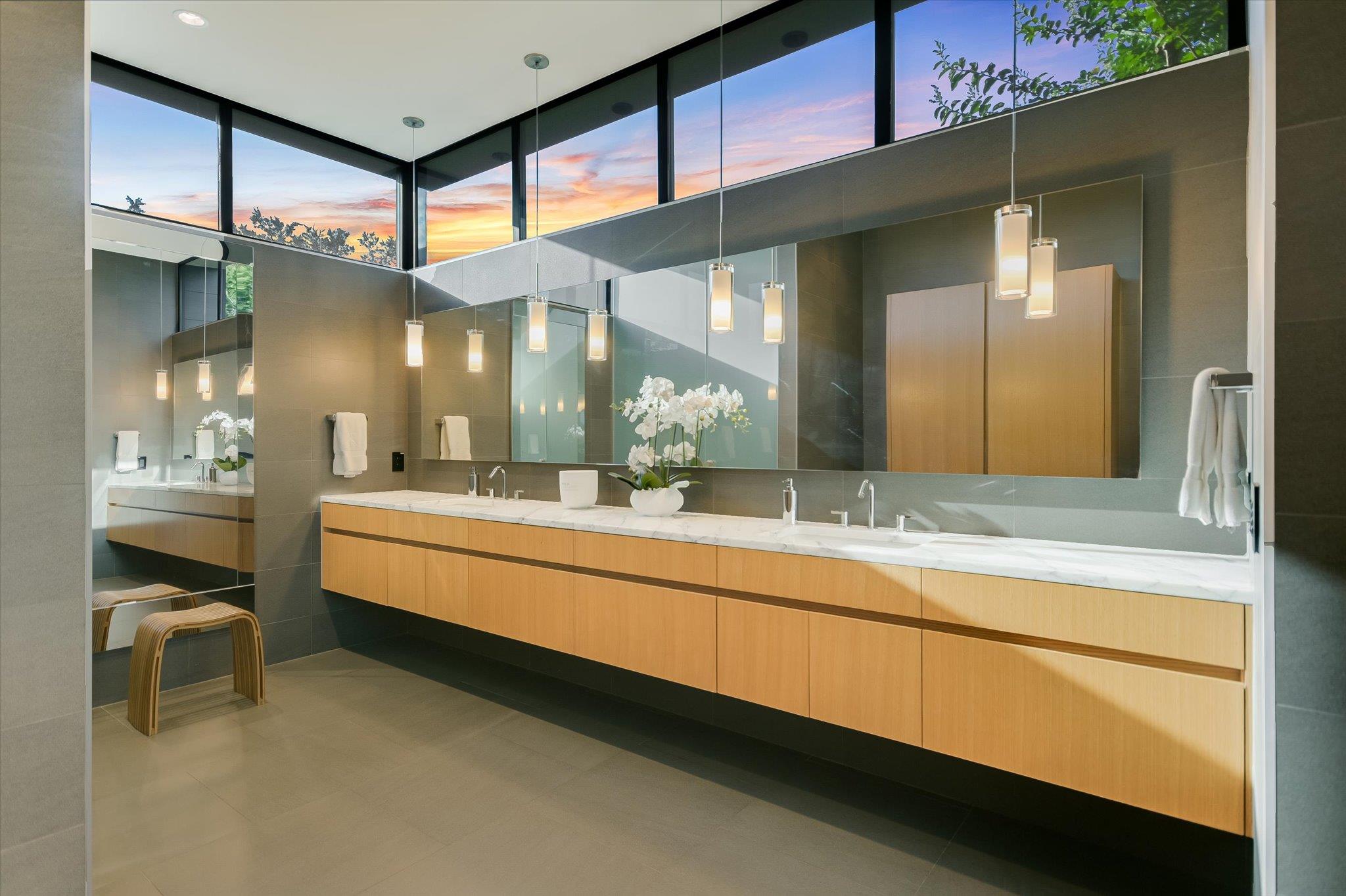 901 Terrace Mountain Dr, West Lake Hills, TX 78746