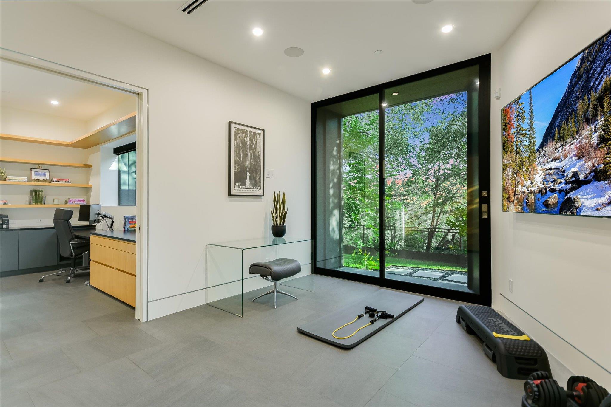 901 Terrace Mountain Dr, West Lake Hills, TX 78746