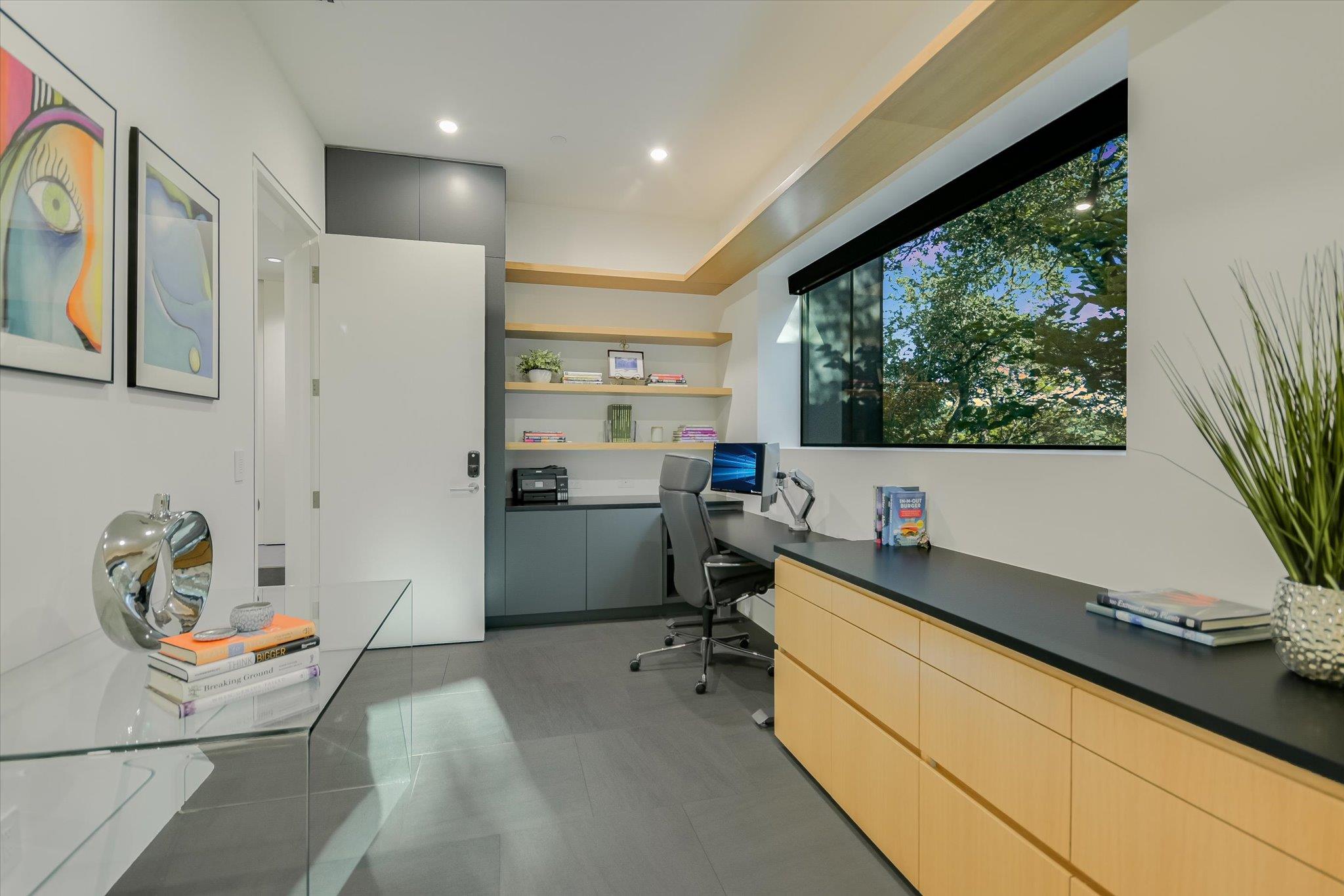 901 Terrace Mountain Dr, West Lake Hills, TX 78746