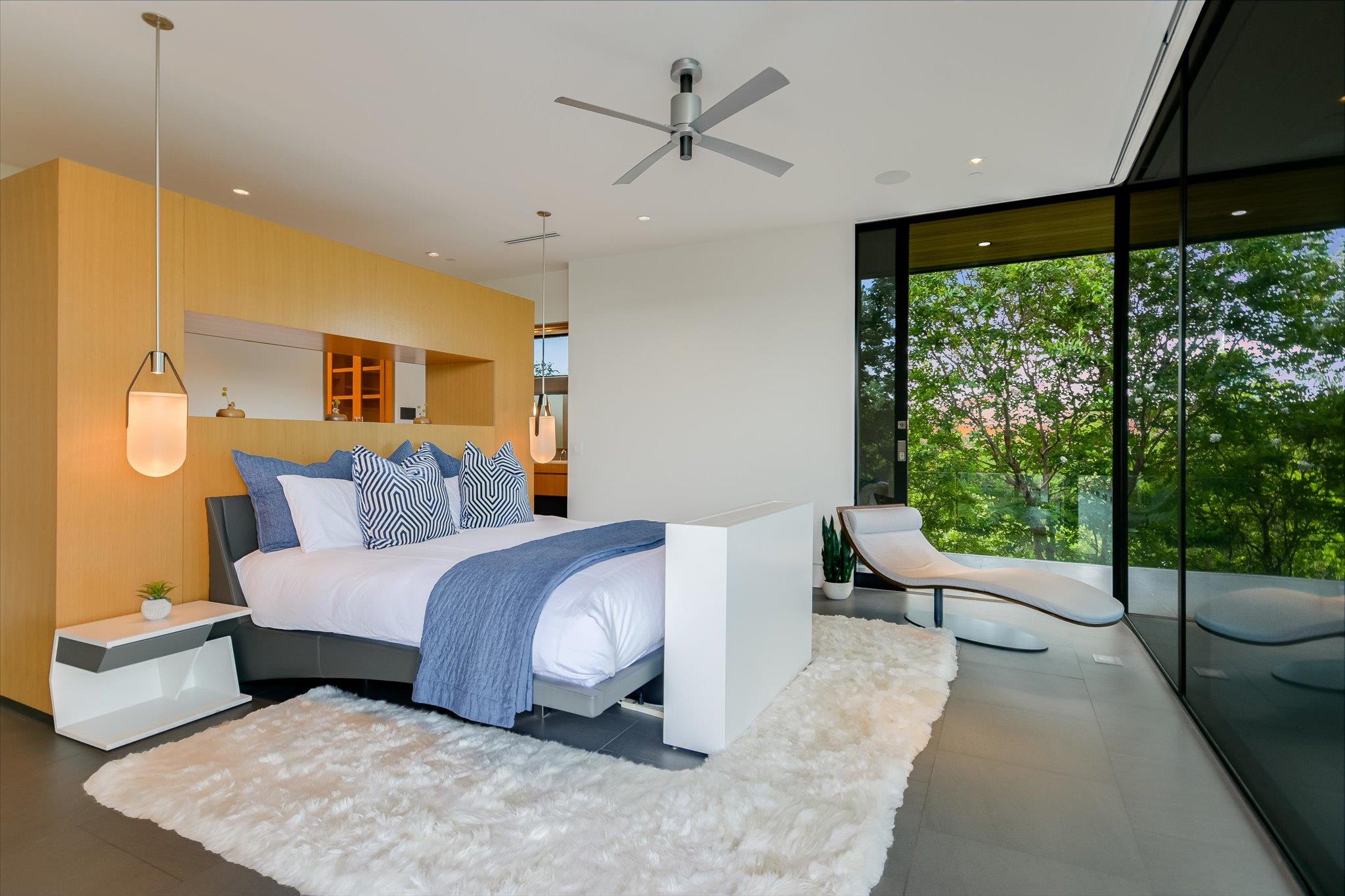 901 Terrace Mountain Dr, West Lake Hills, TX 78746