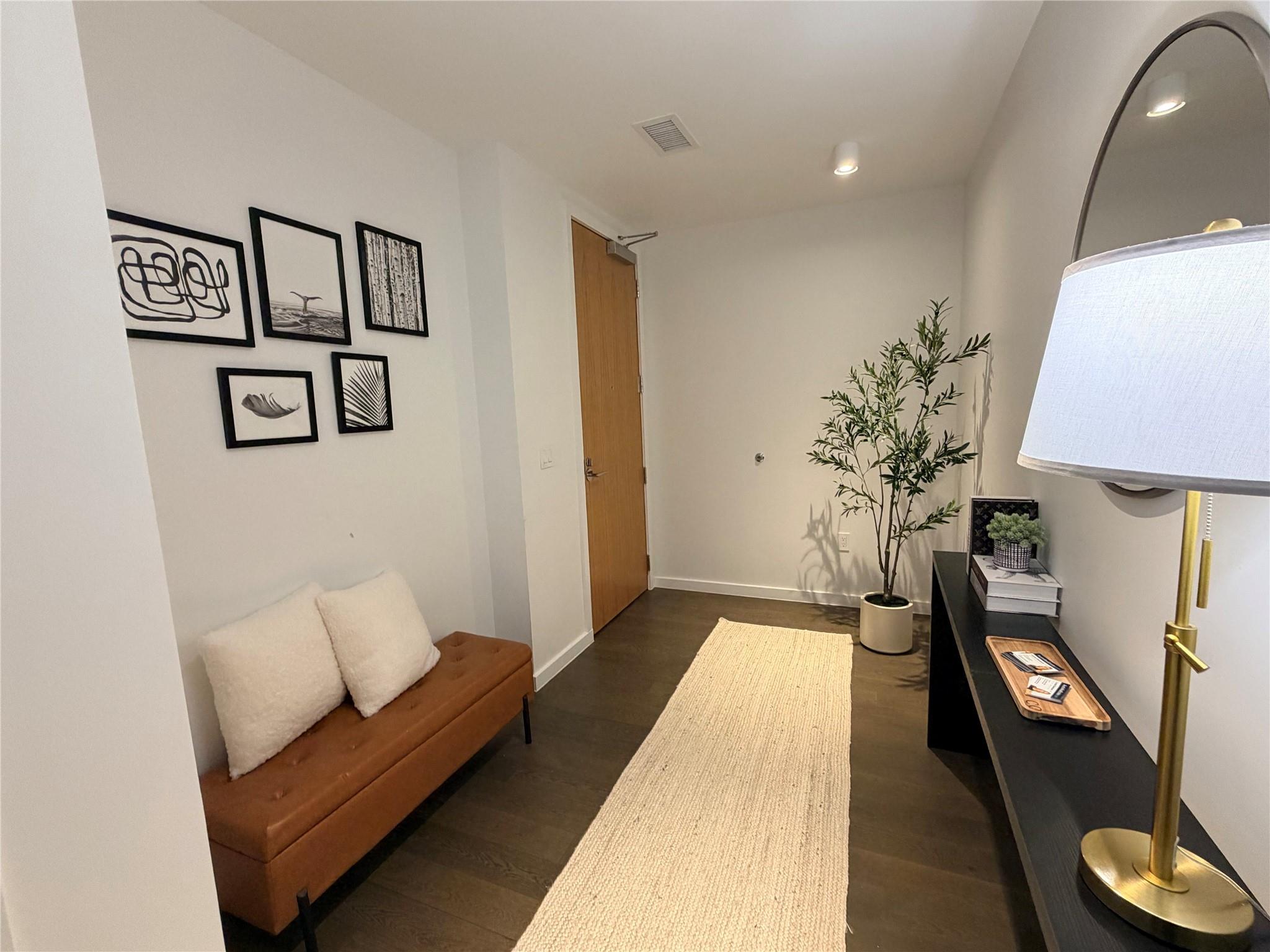 313 W 17th St # 2301, Austin, TX 78701