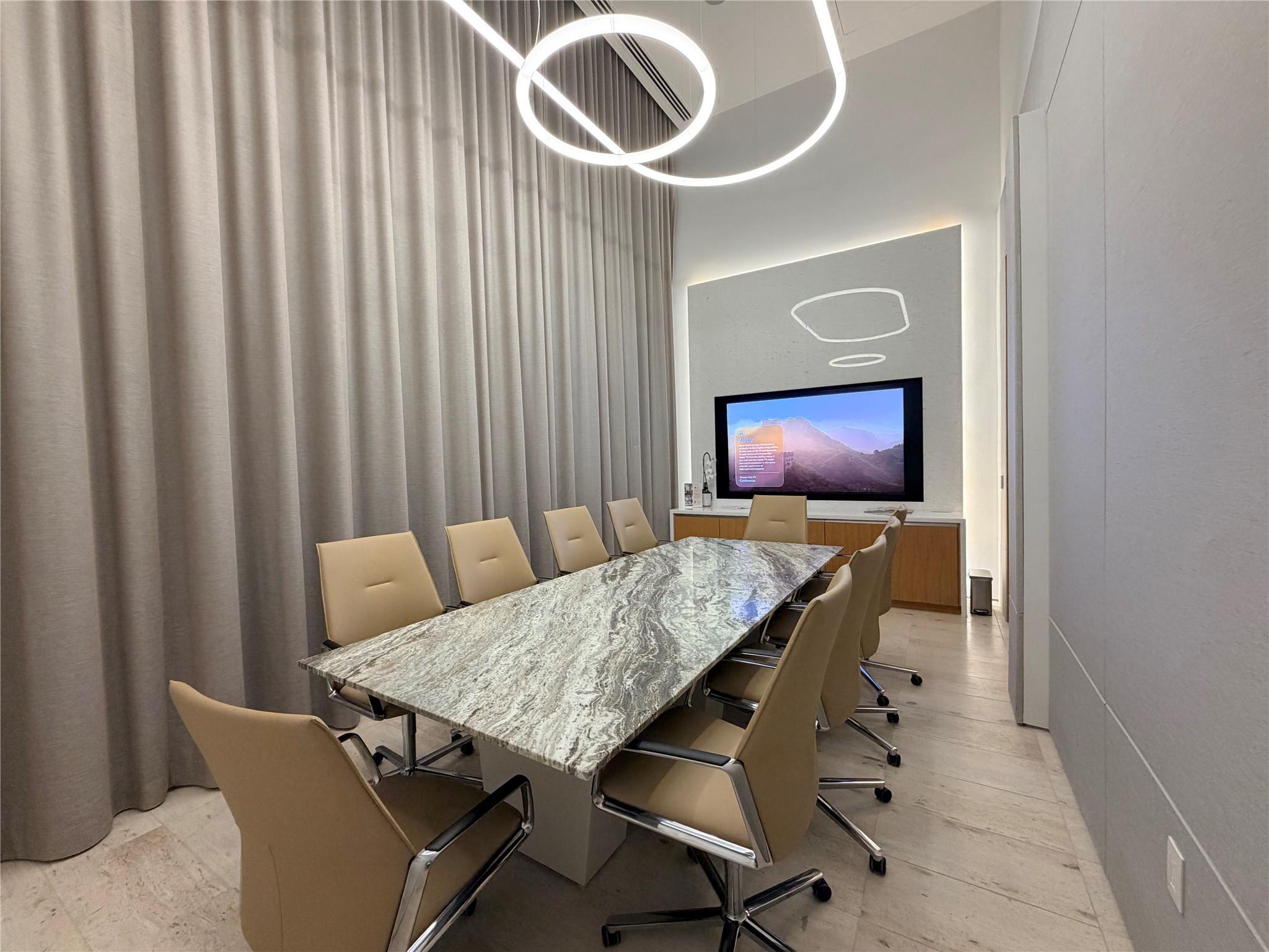 313 W 17th St # 2301, Austin, TX 78701