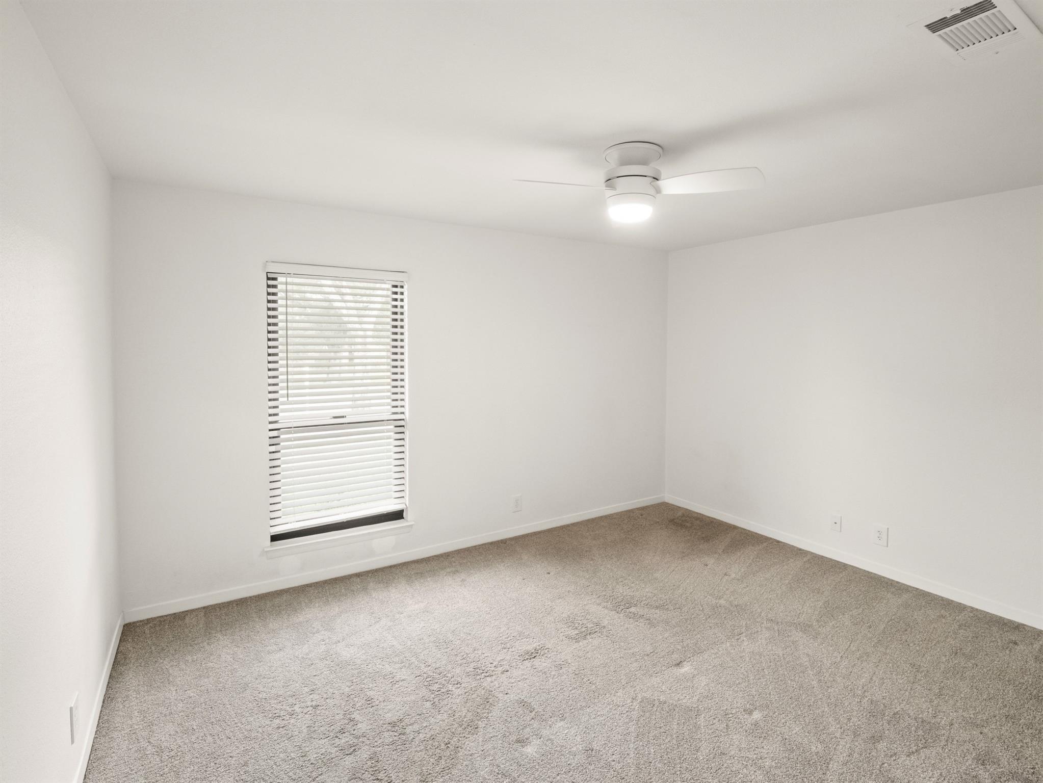 1003 Whispering Dr, Round Rock, TX 78664