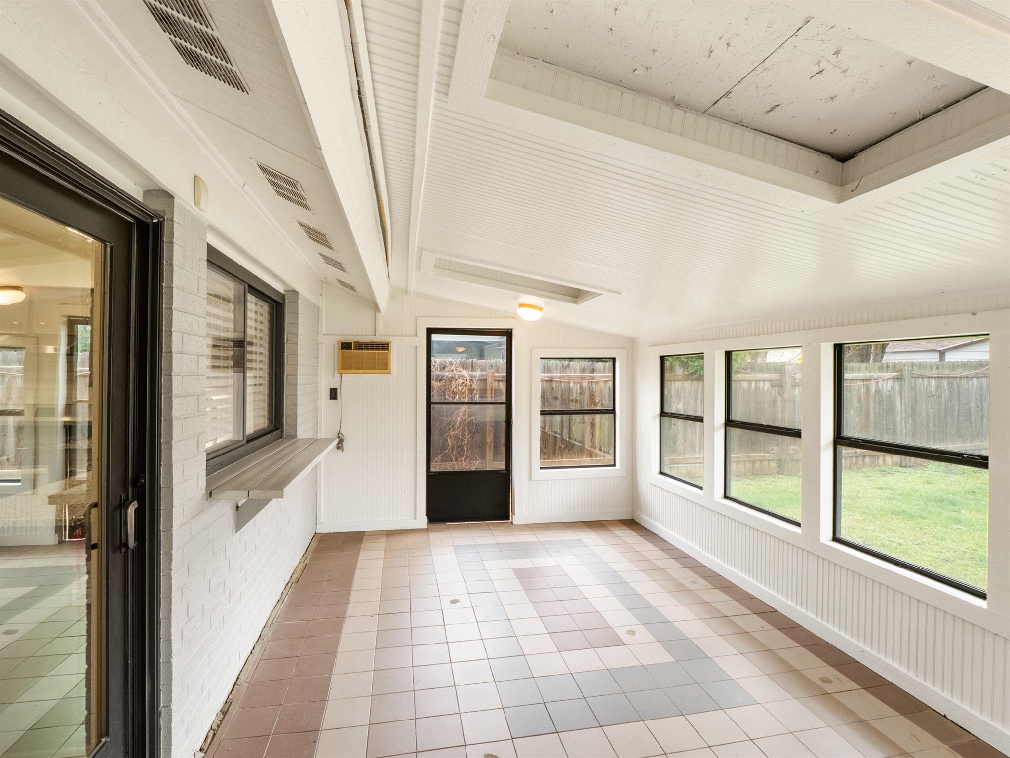 1003 Whispering Dr, Round Rock, TX 78664