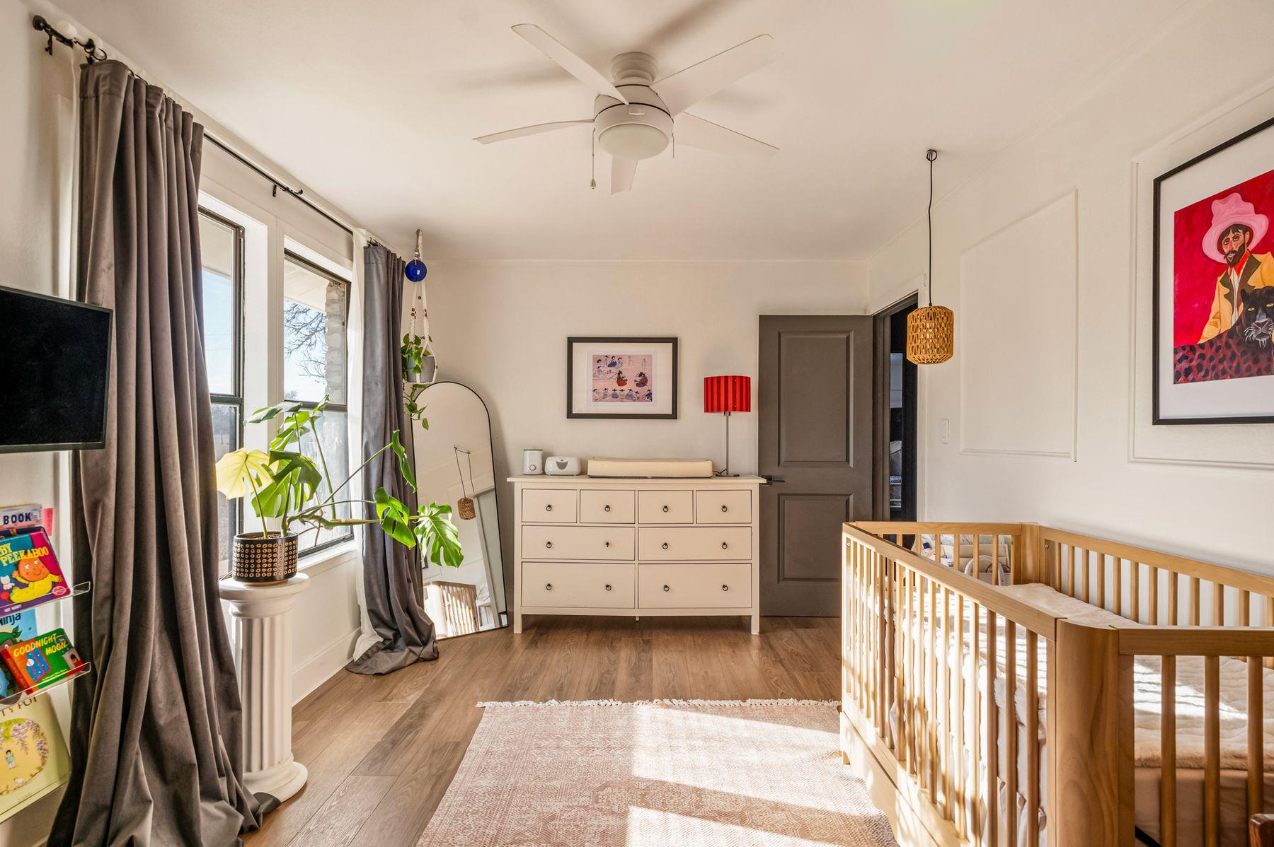 510 Thousand Oaks Dr, Cedar Creek, TX 78612