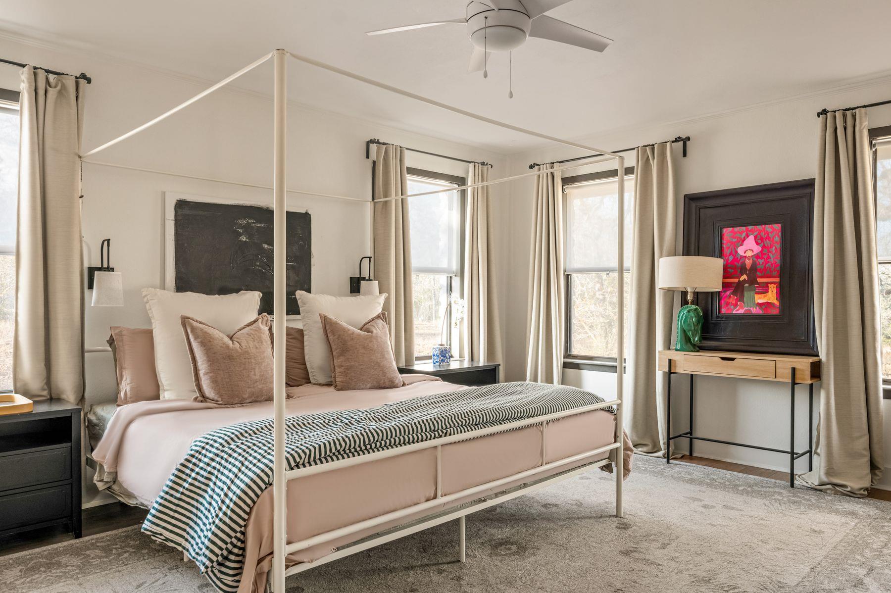 510 Thousand Oaks Dr, Cedar Creek, TX 78612