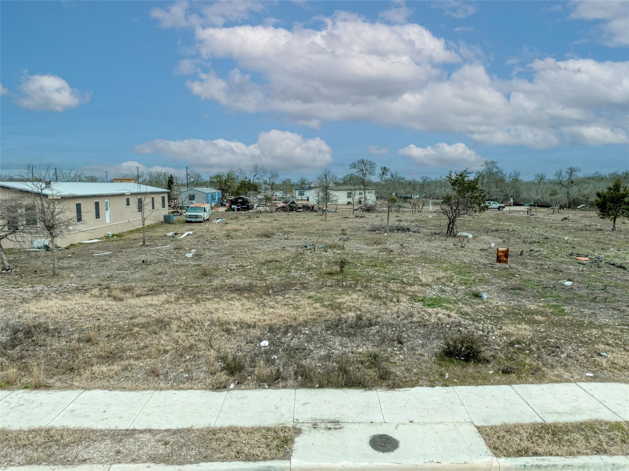 257 Trebol St, Dale, TX 78616