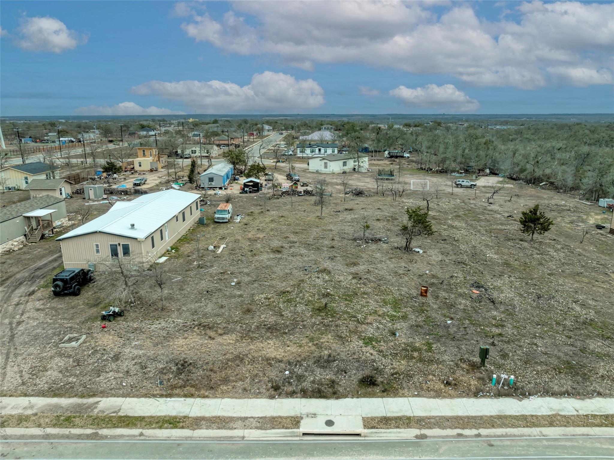 257 Trebol St, Dale, TX 78616