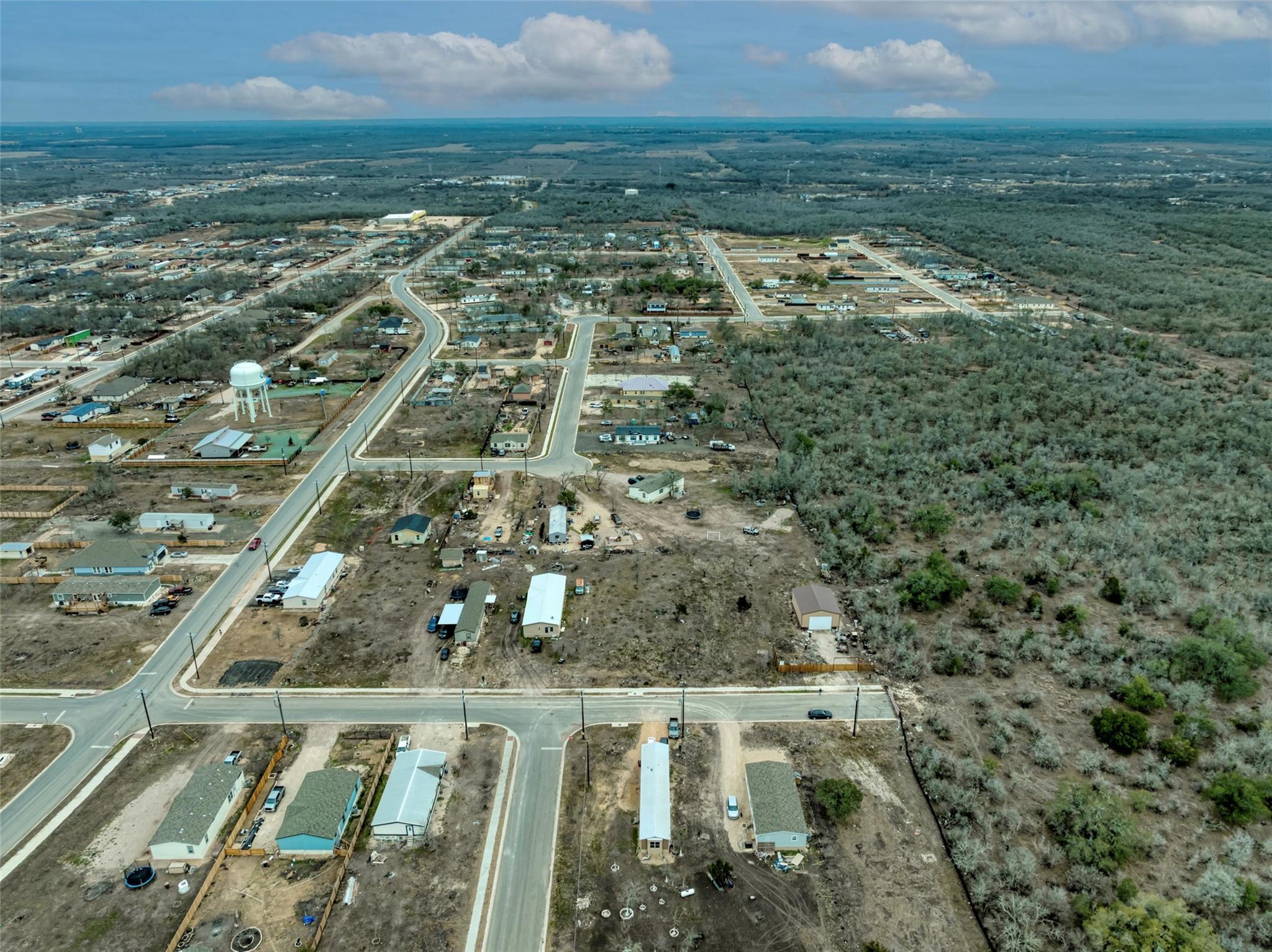 257 Trebol St, Dale, TX 78616