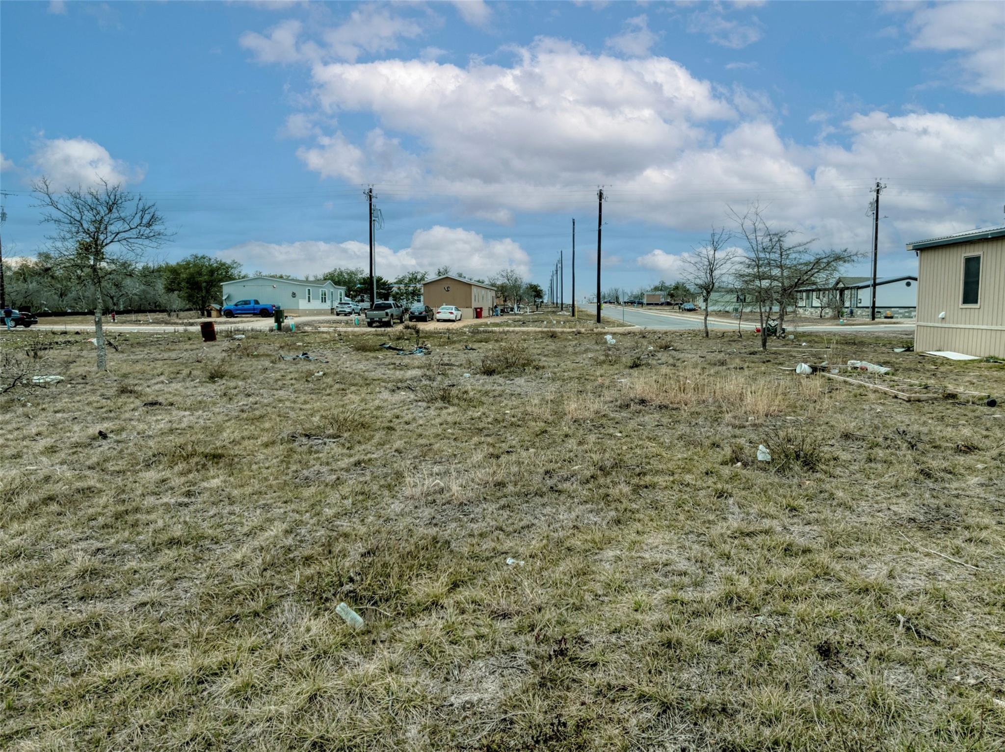 257 Trebol St, Dale, TX 78616