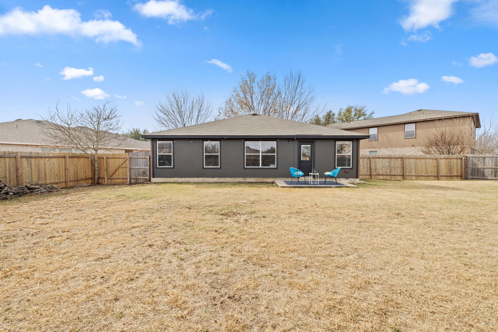 212 Meadow Park Dr, Georgetown, TX 78626