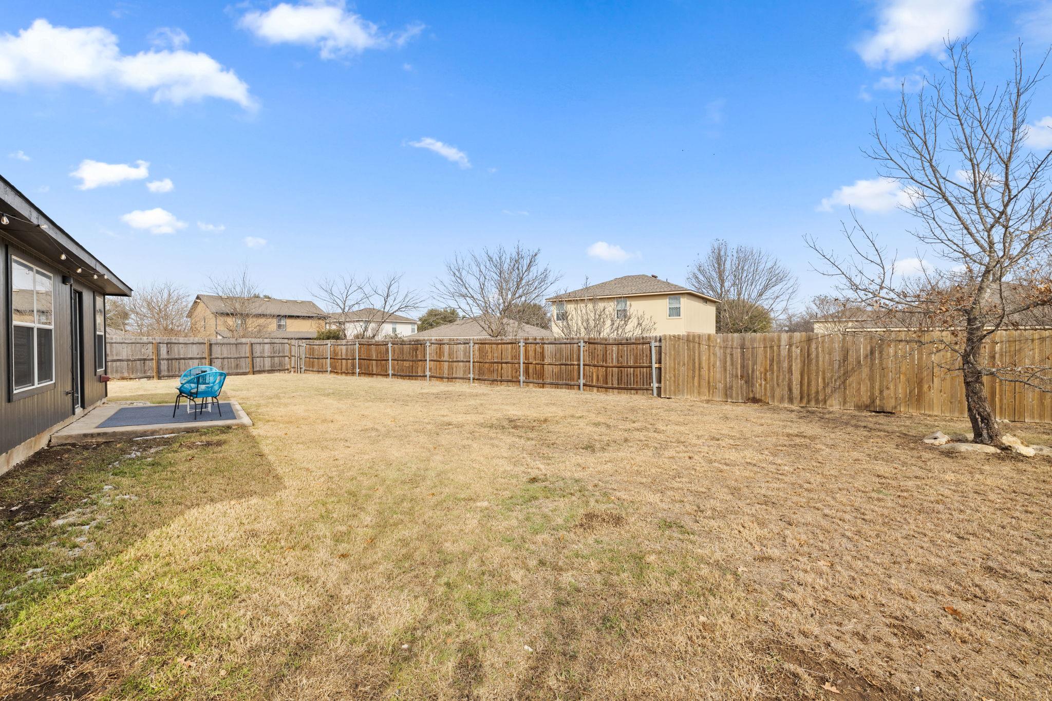212 Meadow Park Dr, Georgetown, TX 78626