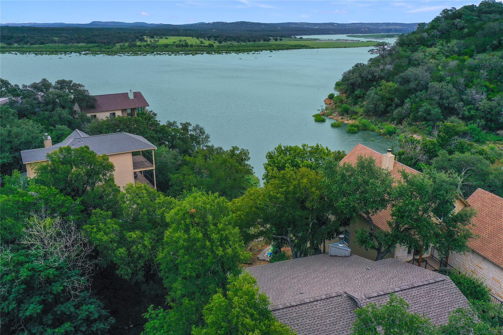 106 Center Cove II Loop, Spicewood, TX 78669