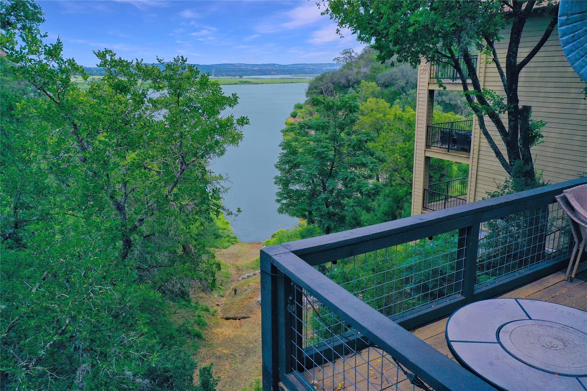 106 Center Cove II Loop, Spicewood, TX 78669