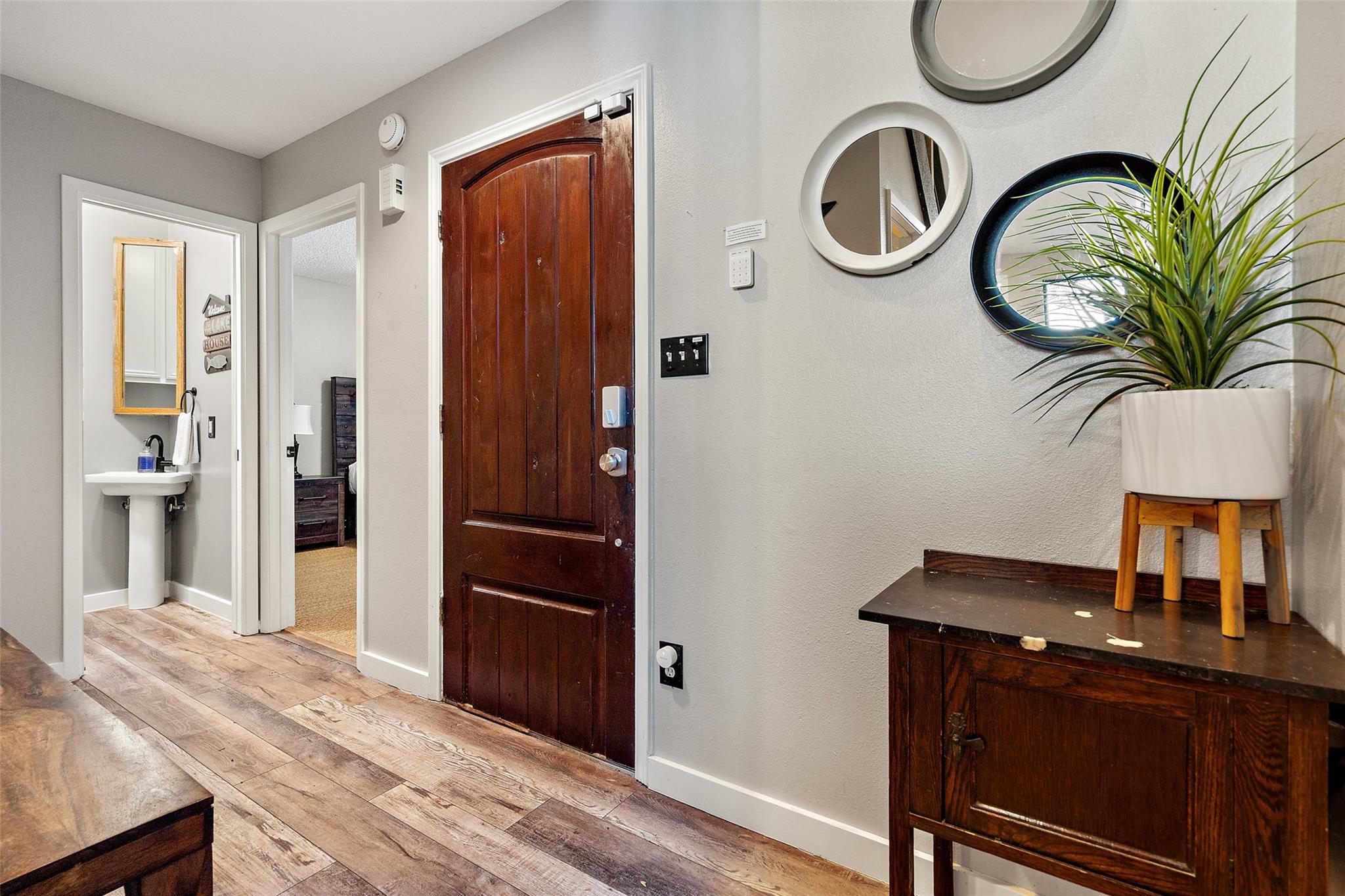 106 Center Cove II Loop, Spicewood, TX 78669