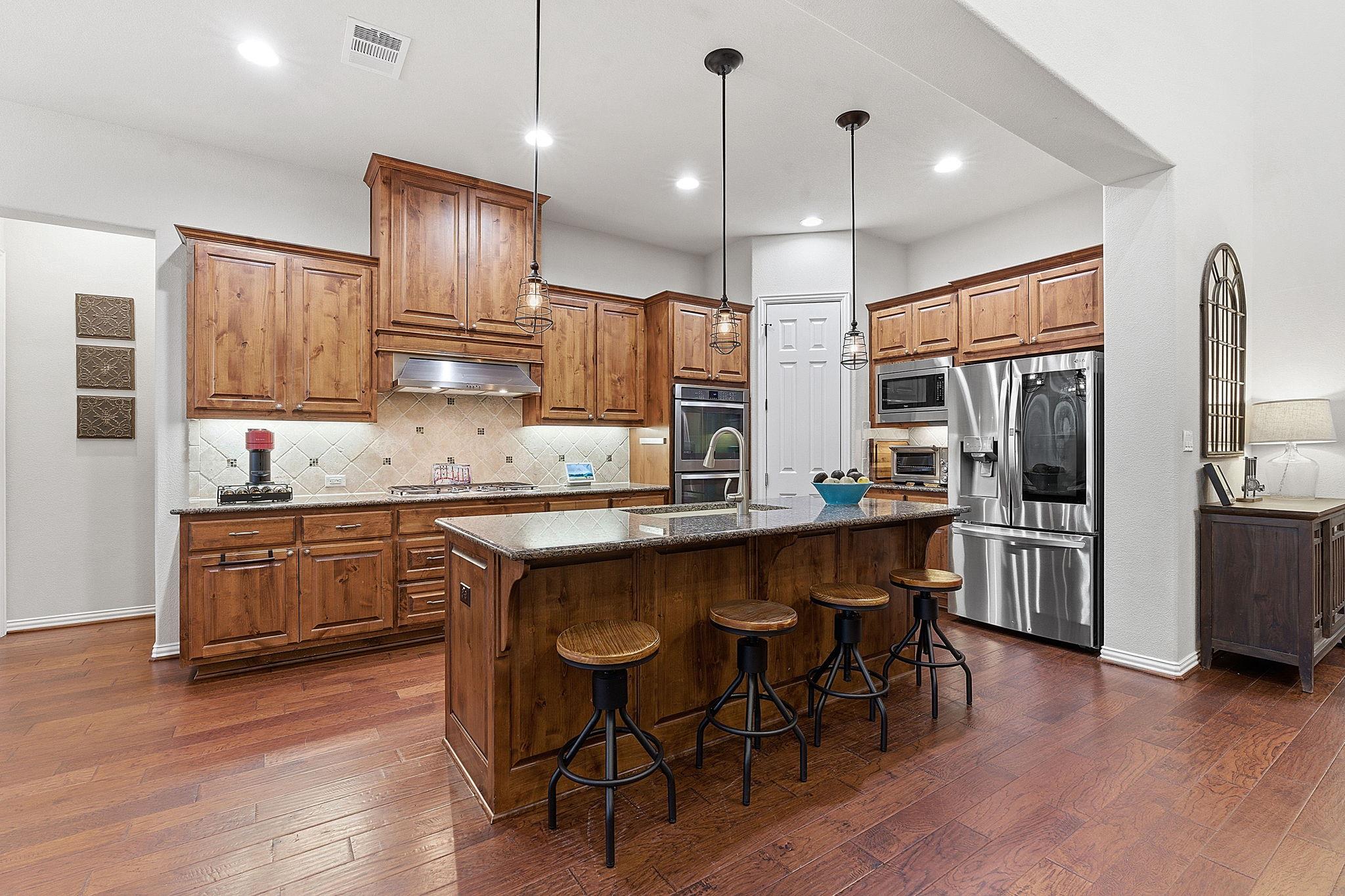 112 Guadalupe River Cv, Georgetown, TX 78628