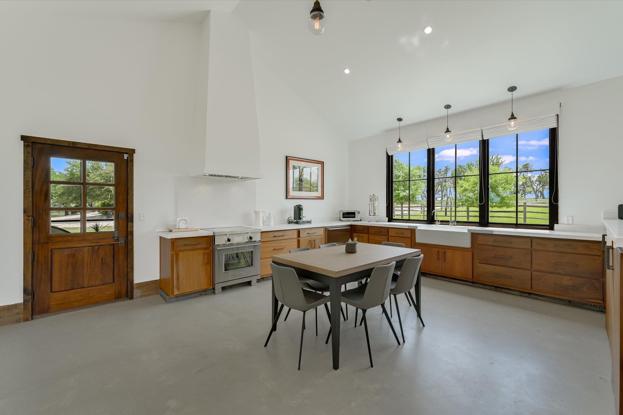 Dripping Springs, TX 78620