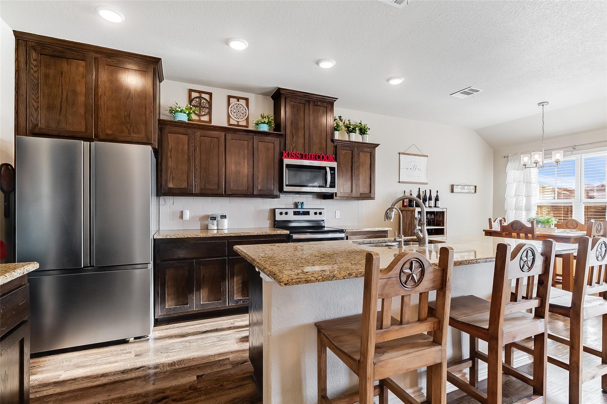 141 Elmer Ave, Burnet, TX 78611