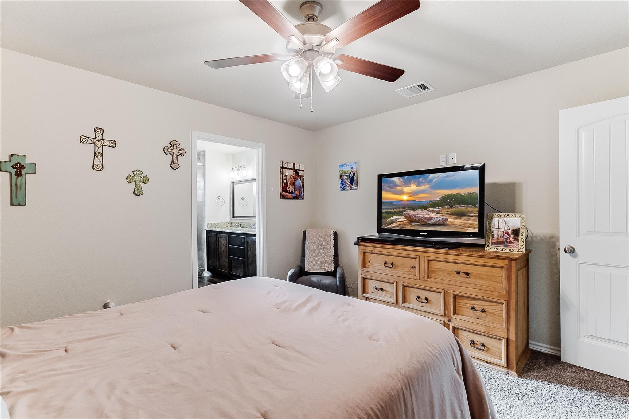 141 Elmer Ave, Burnet, TX 78611