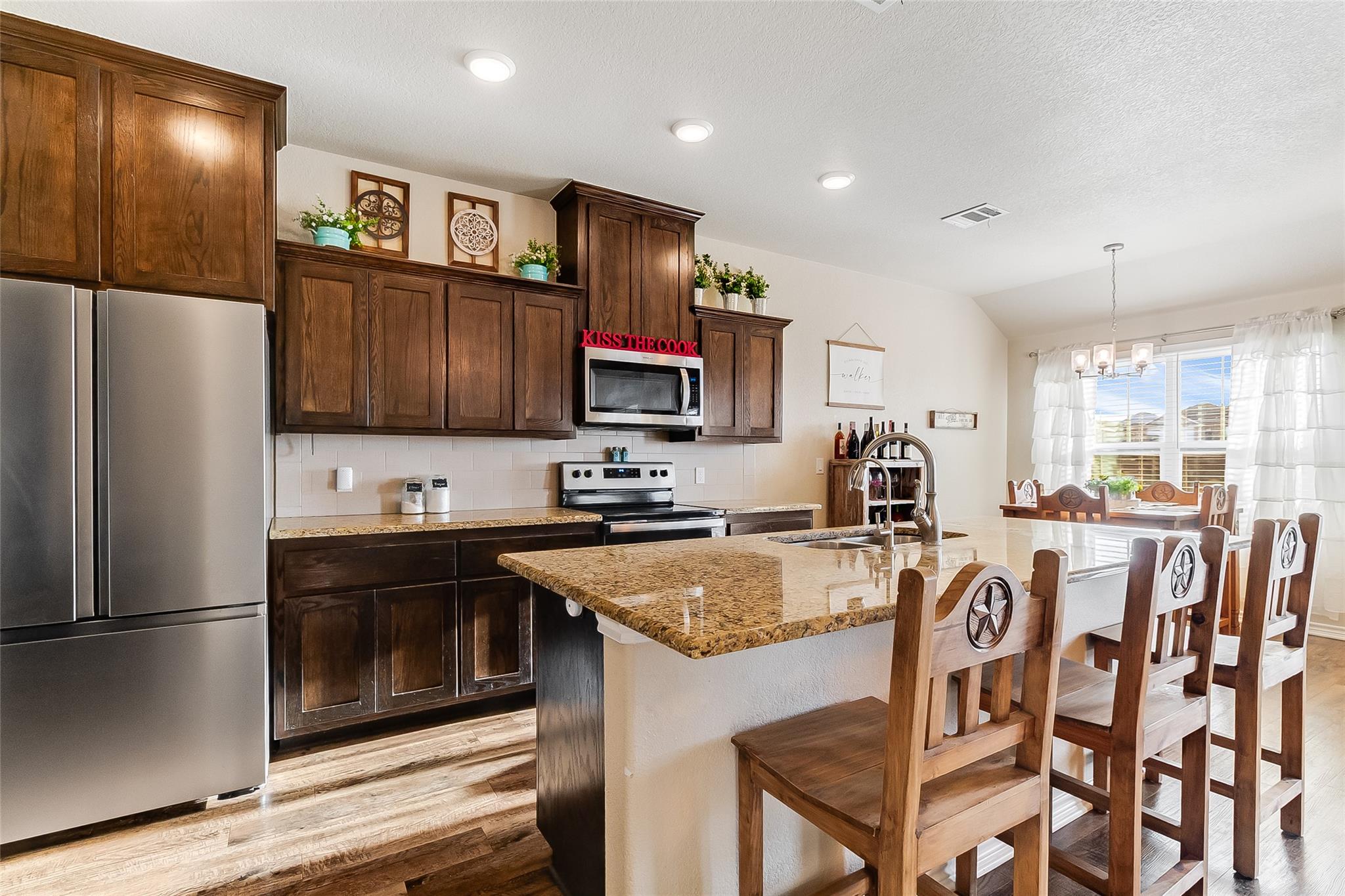 141 Elmer Ave, Burnet, TX 78611