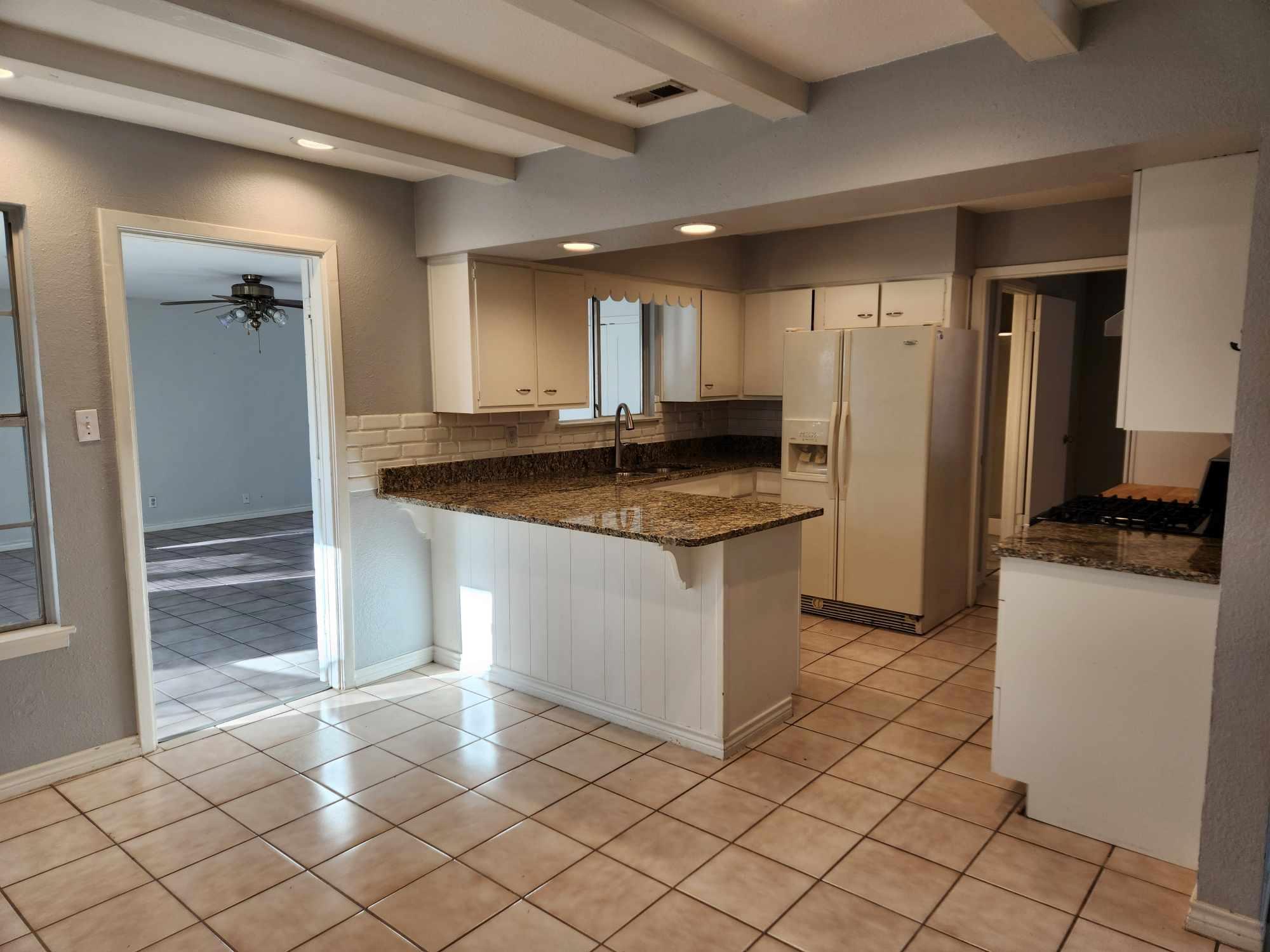 3000 Ray Wood Dr, Austin, TX 78704