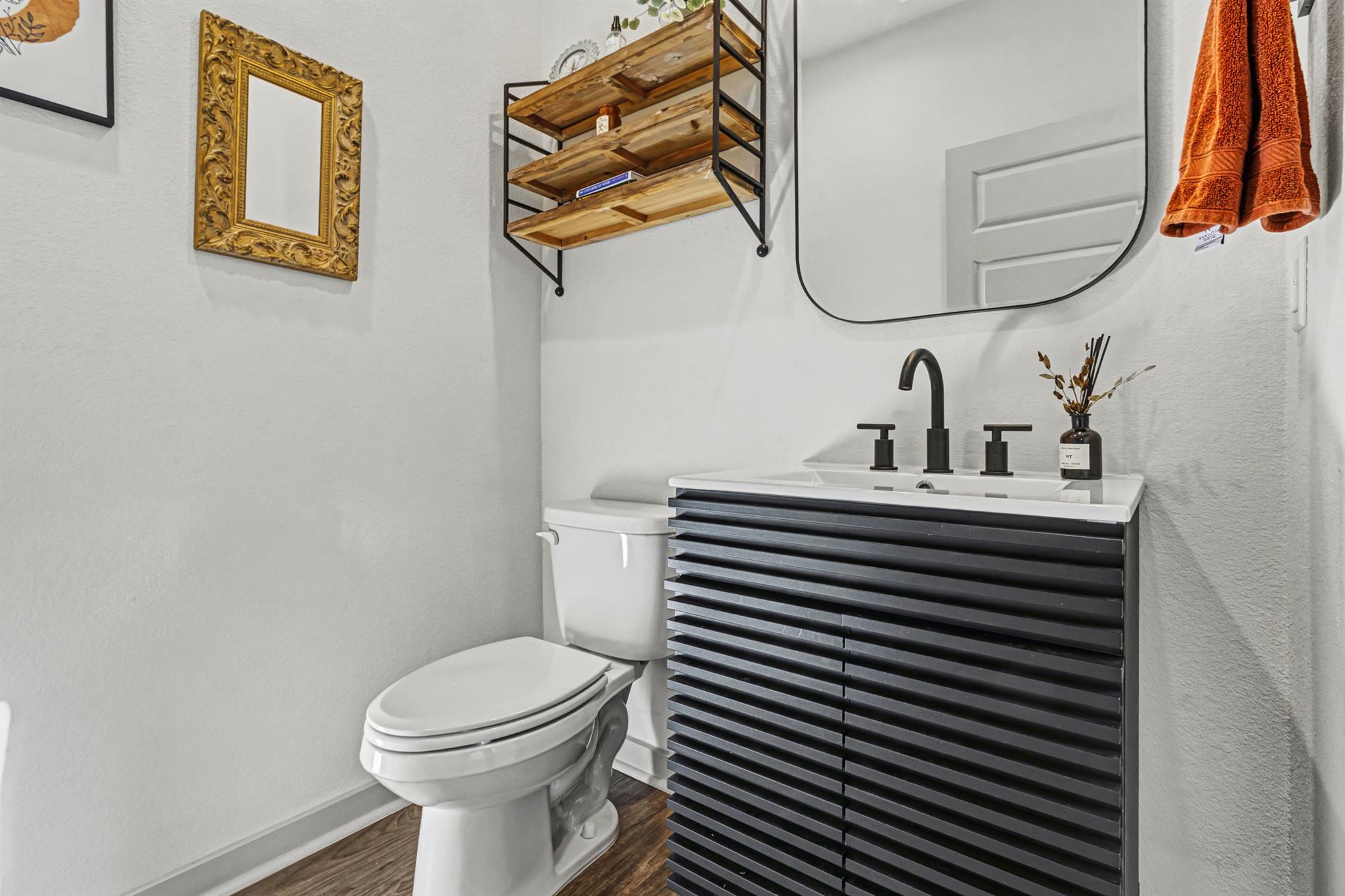 7920 Linnie Ln, Austin, TX 78724