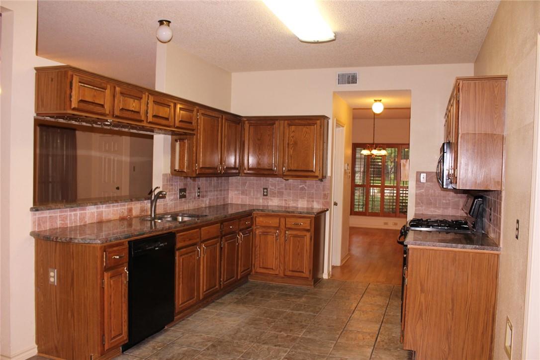 2141 Surrender Ave, Austin, TX 78728