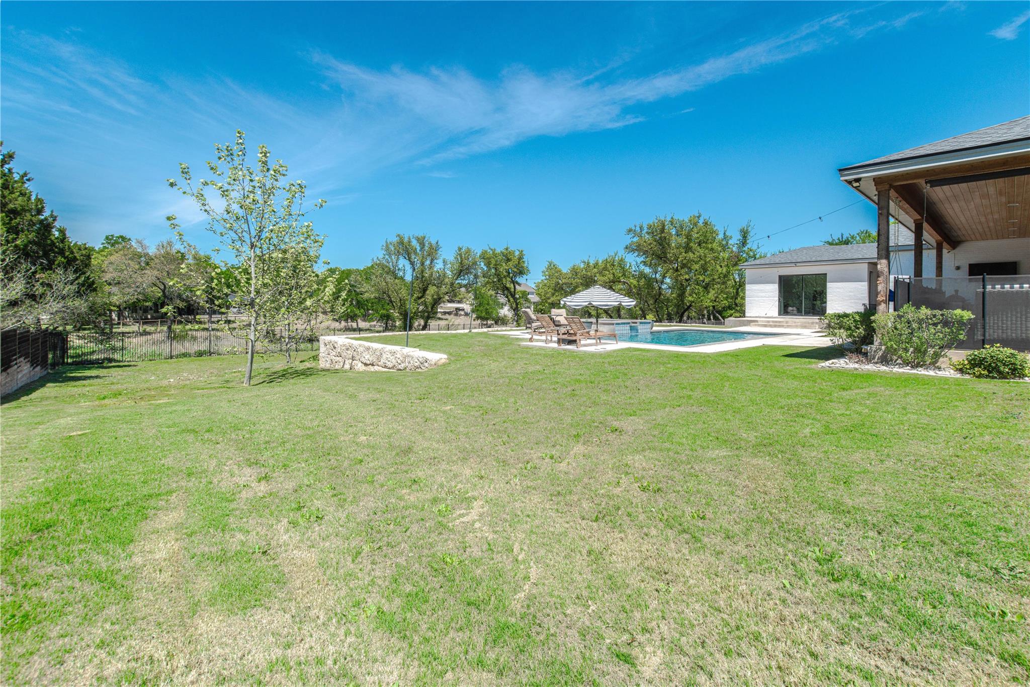 105 Taylor Creek Way, Liberty Hill, TX 78642