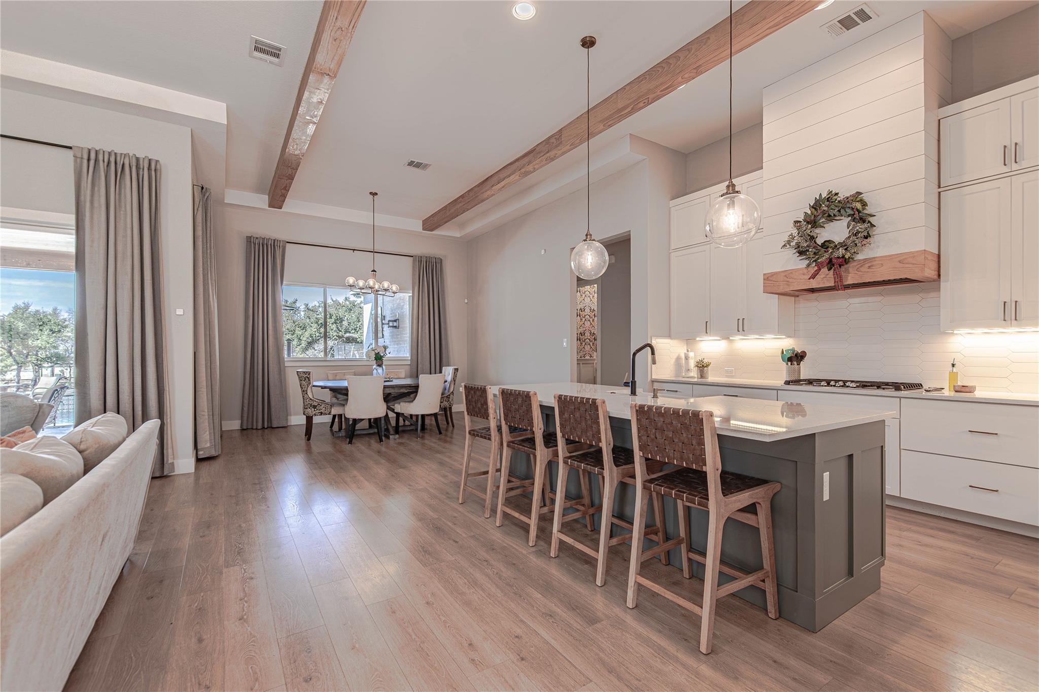 105 Taylor Creek Way, Liberty Hill, TX 78642