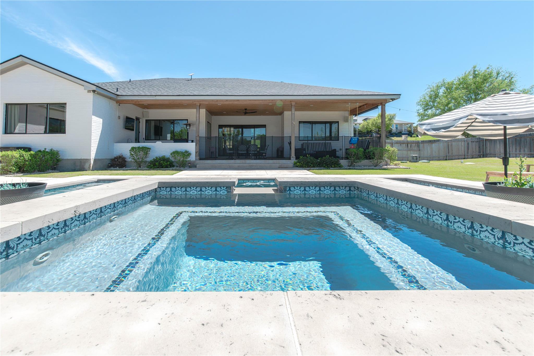 105 Taylor Creek Way, Liberty Hill, TX 78642